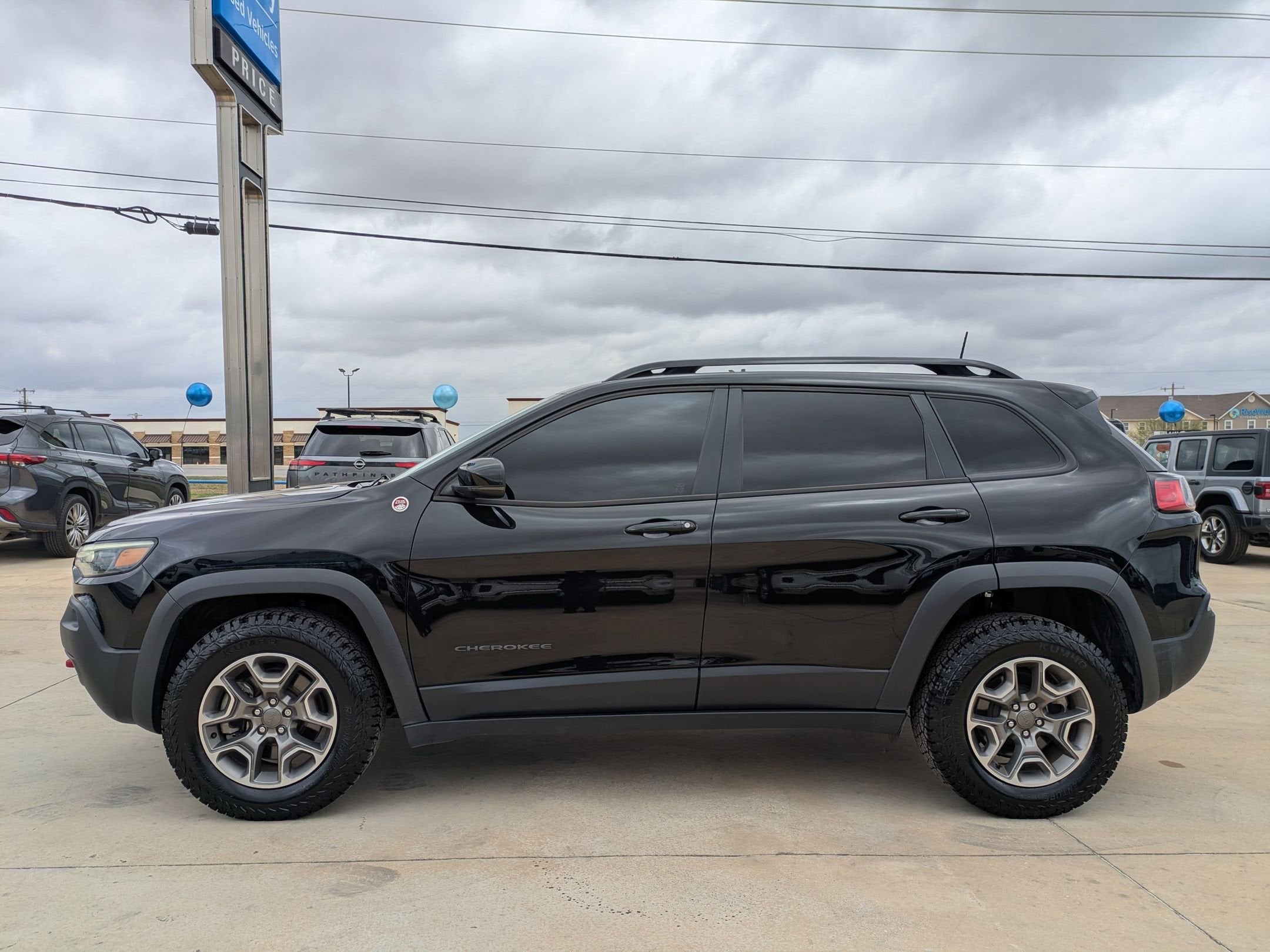 2022 Jeep Cherokee Trailhawk