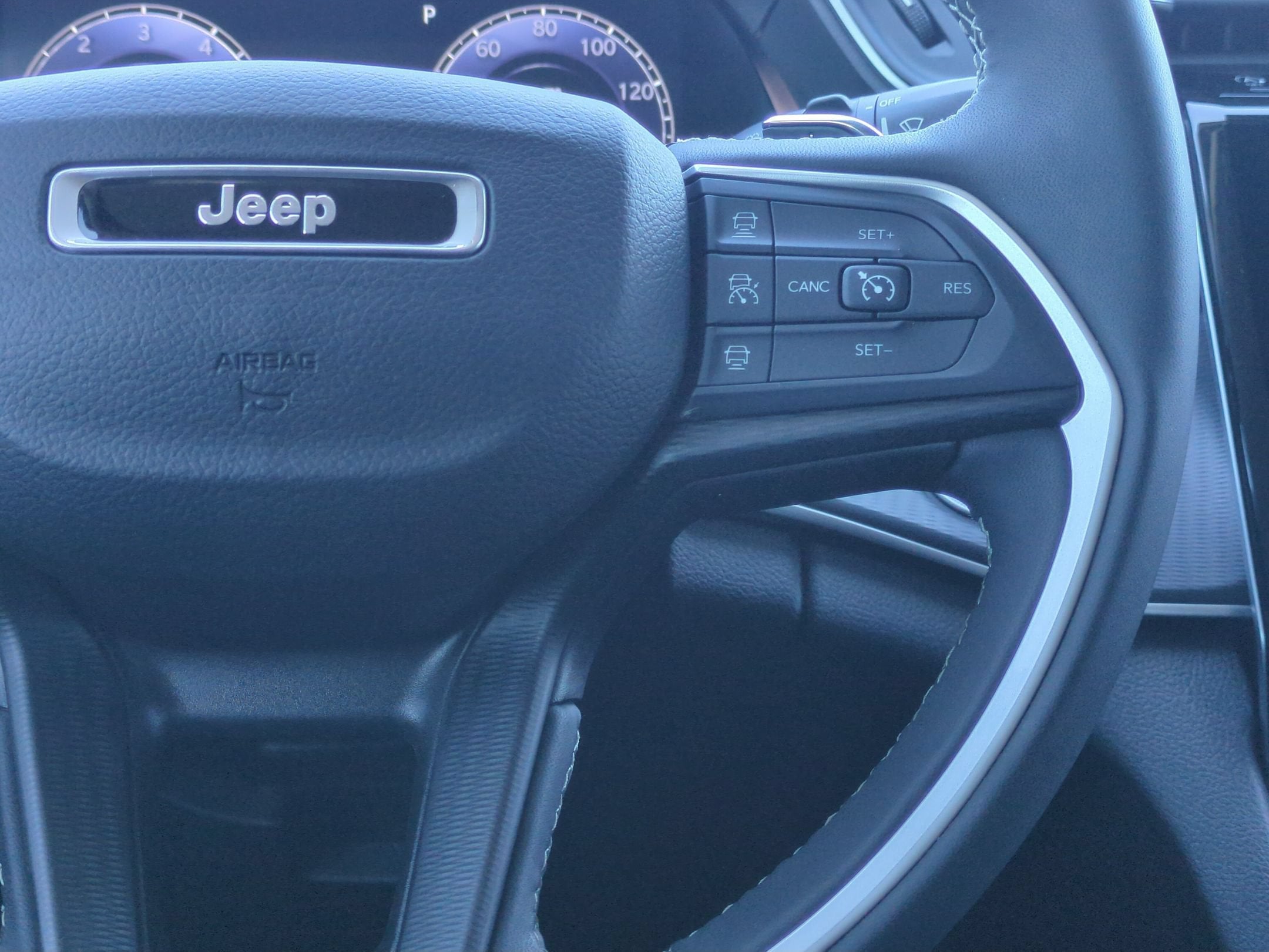 2023 Jeep Grand Cherokee L Laredo