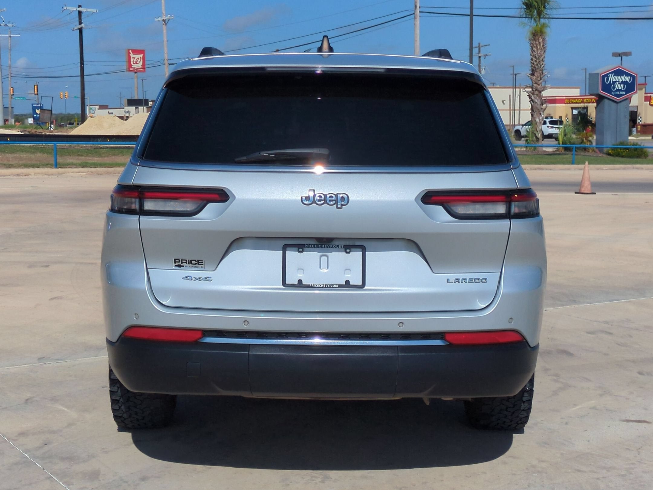 2023 Jeep Grand Cherokee L Laredo