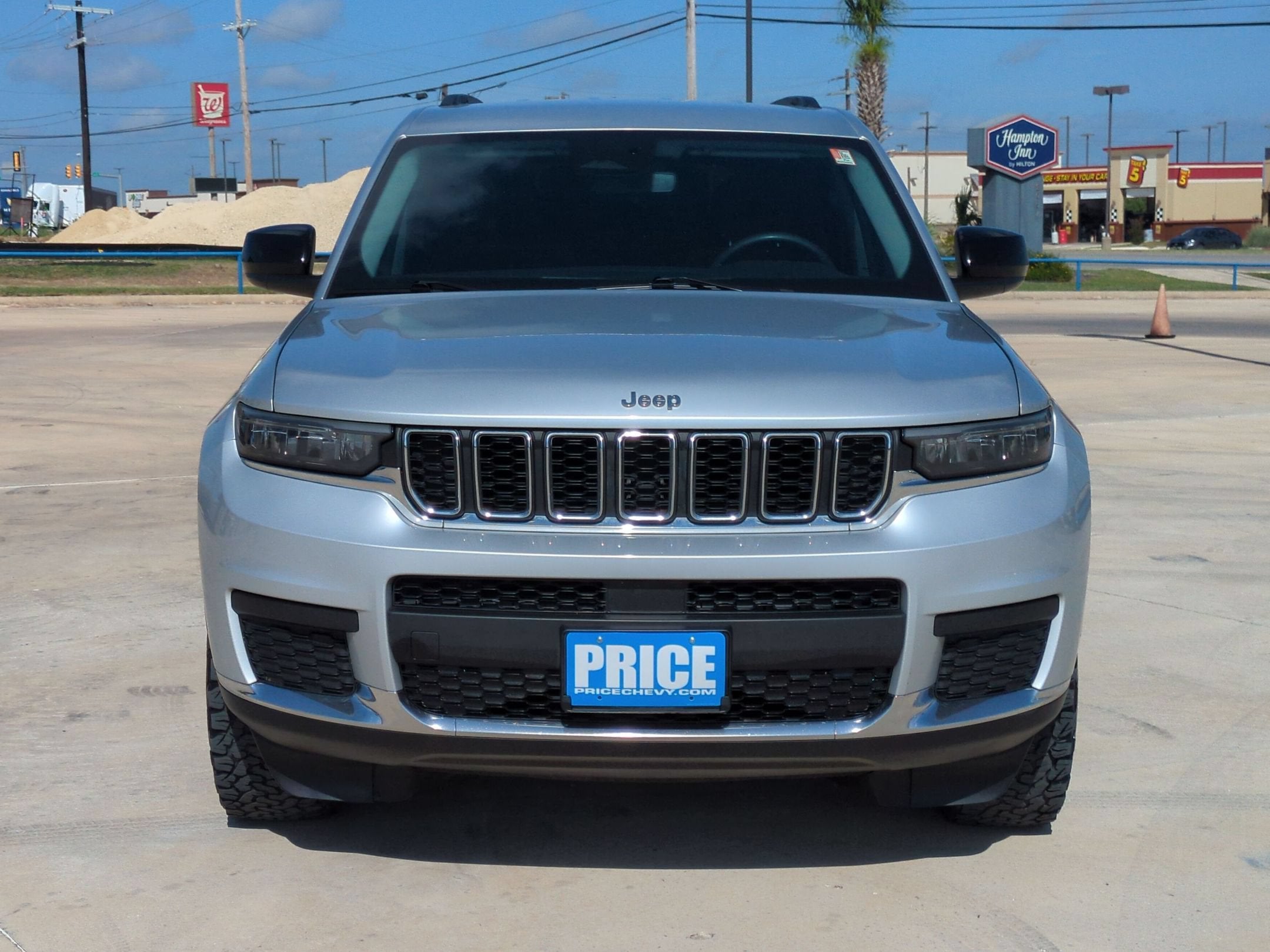 2023 Jeep Grand Cherokee L Laredo