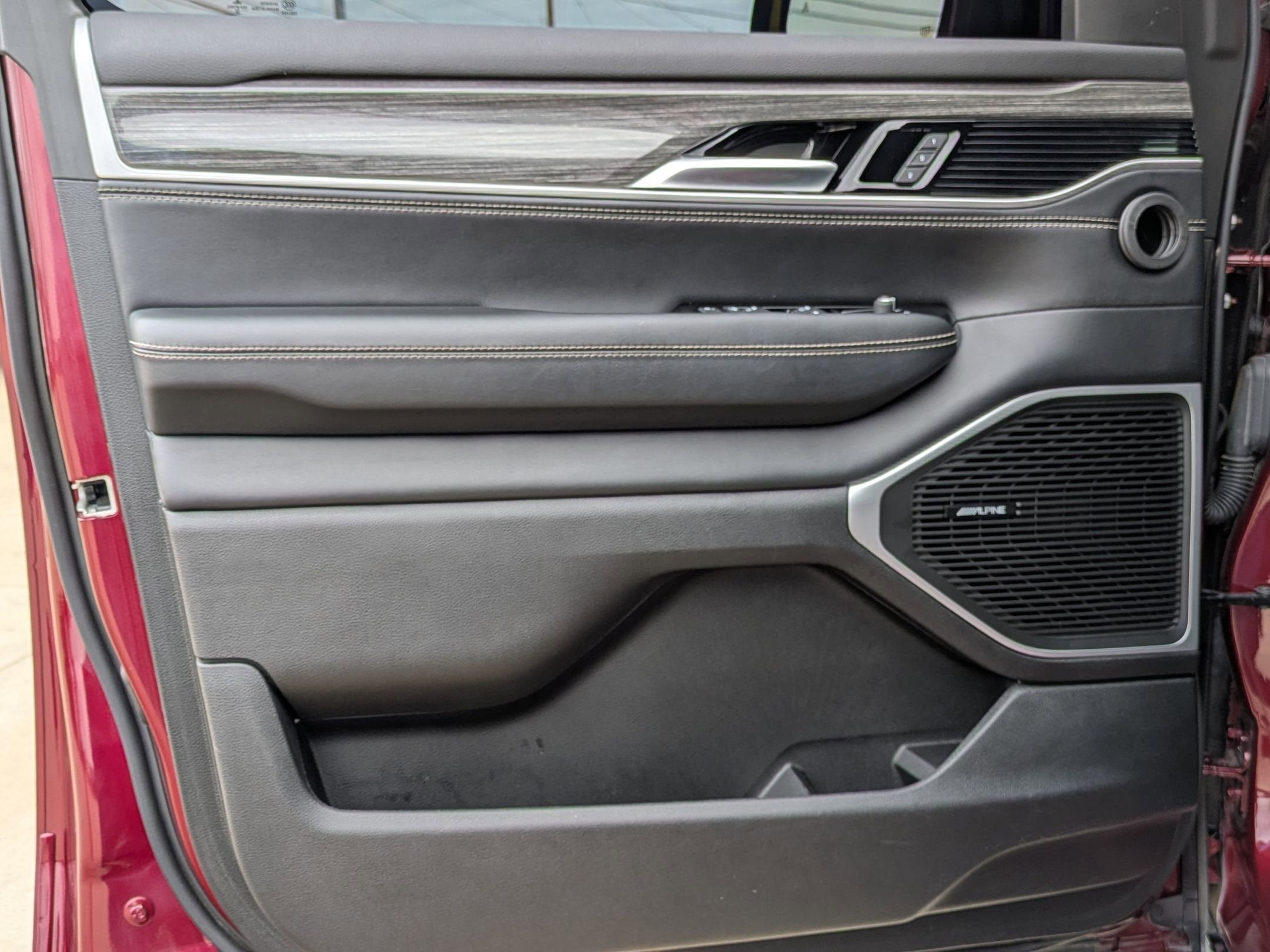 2022 Jeep Wagoneer Series III