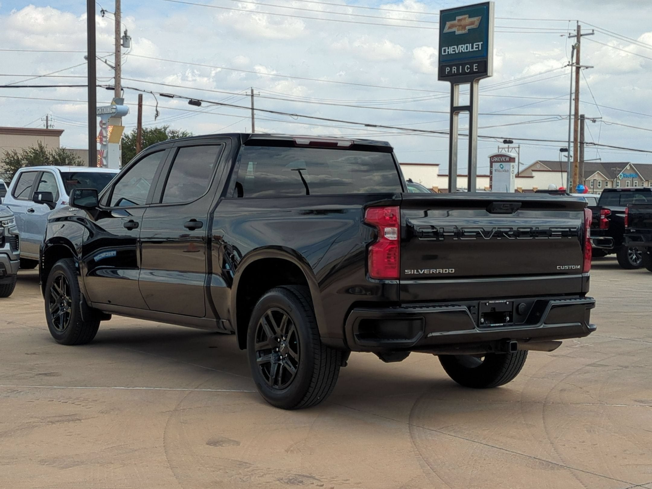2024 Chevrolet Silverado 1500 Custom