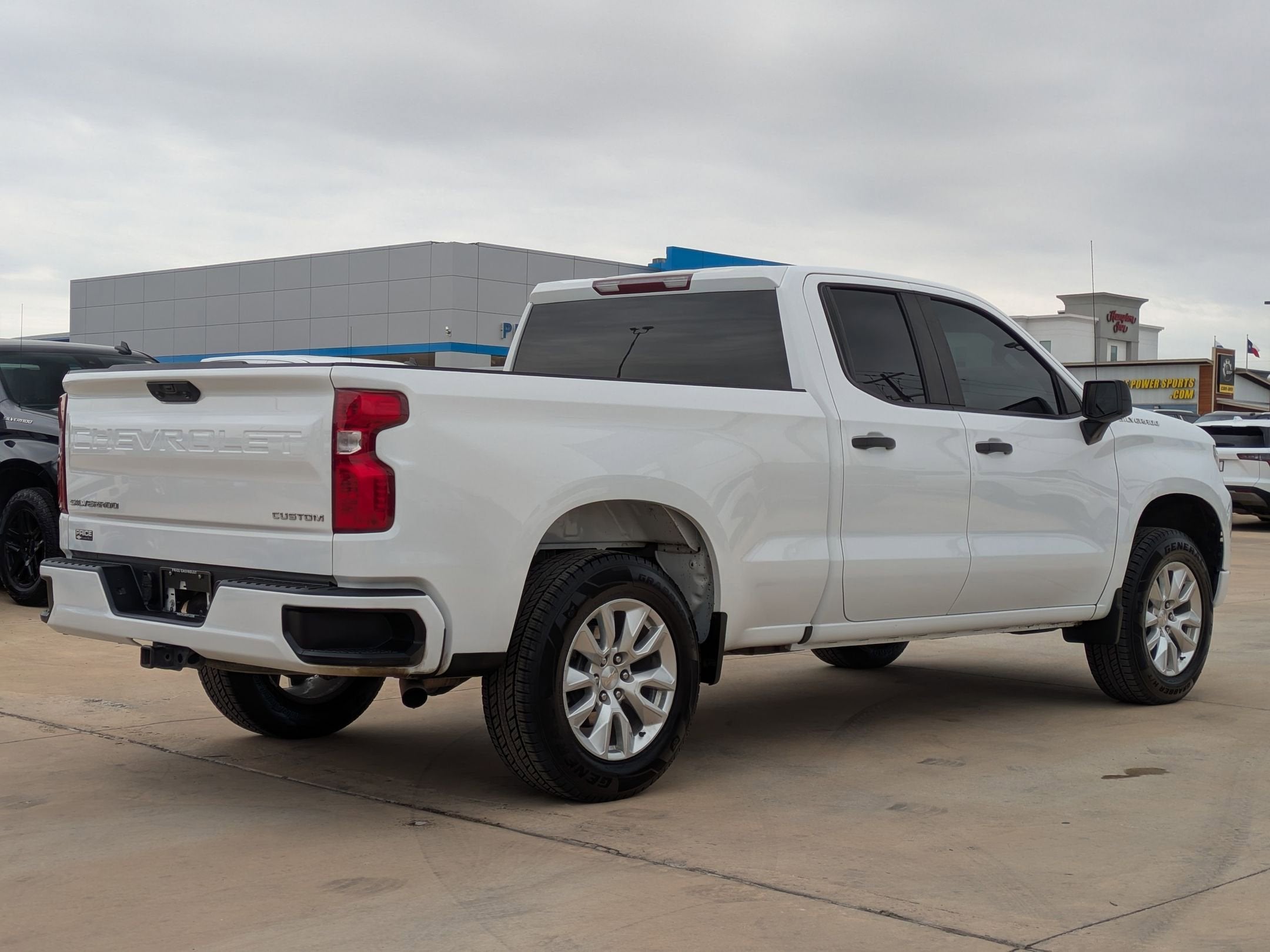 2023 Chevrolet Silverado 1500 Custom