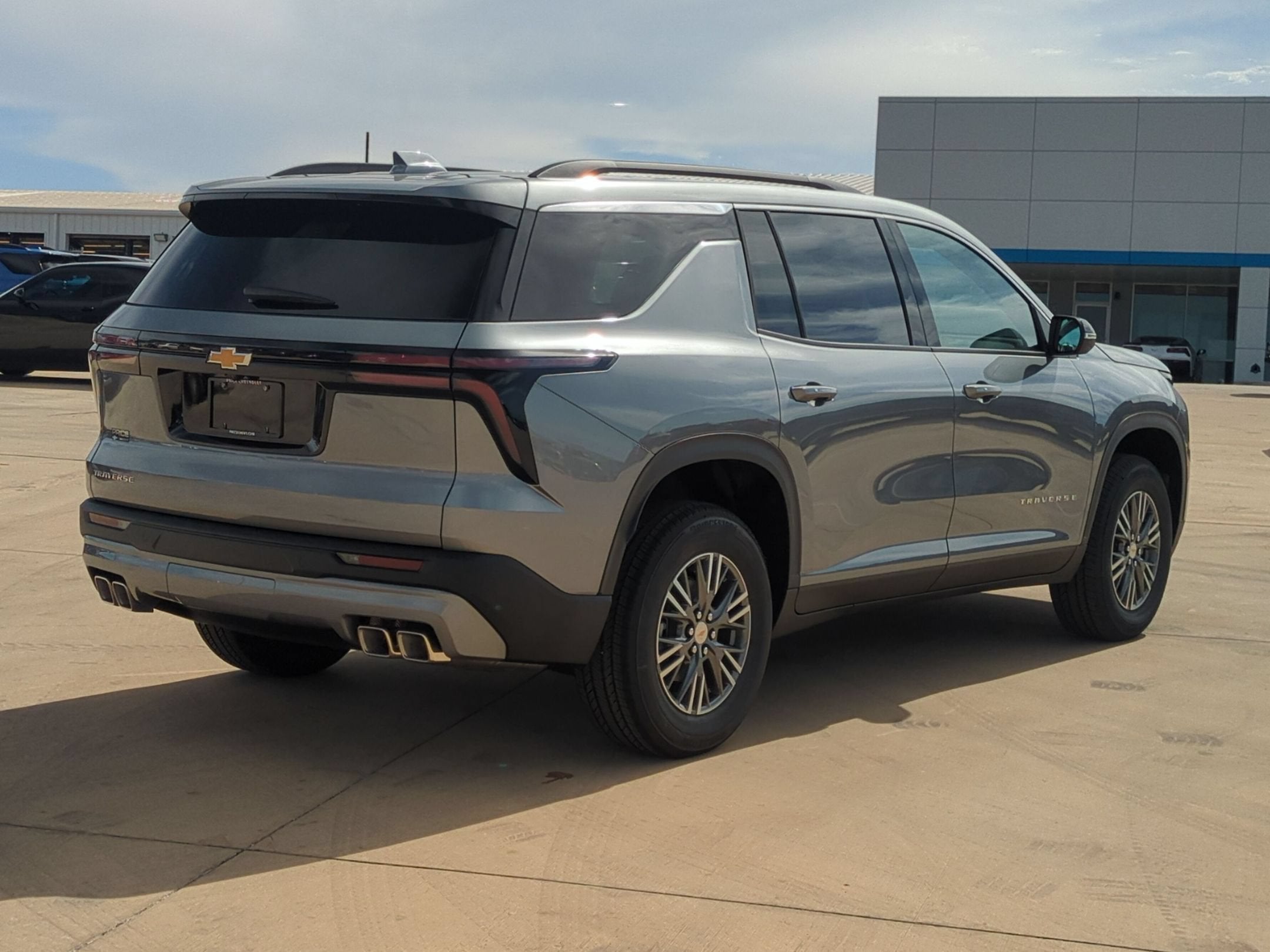 2027 Chevrolet Traverse LT