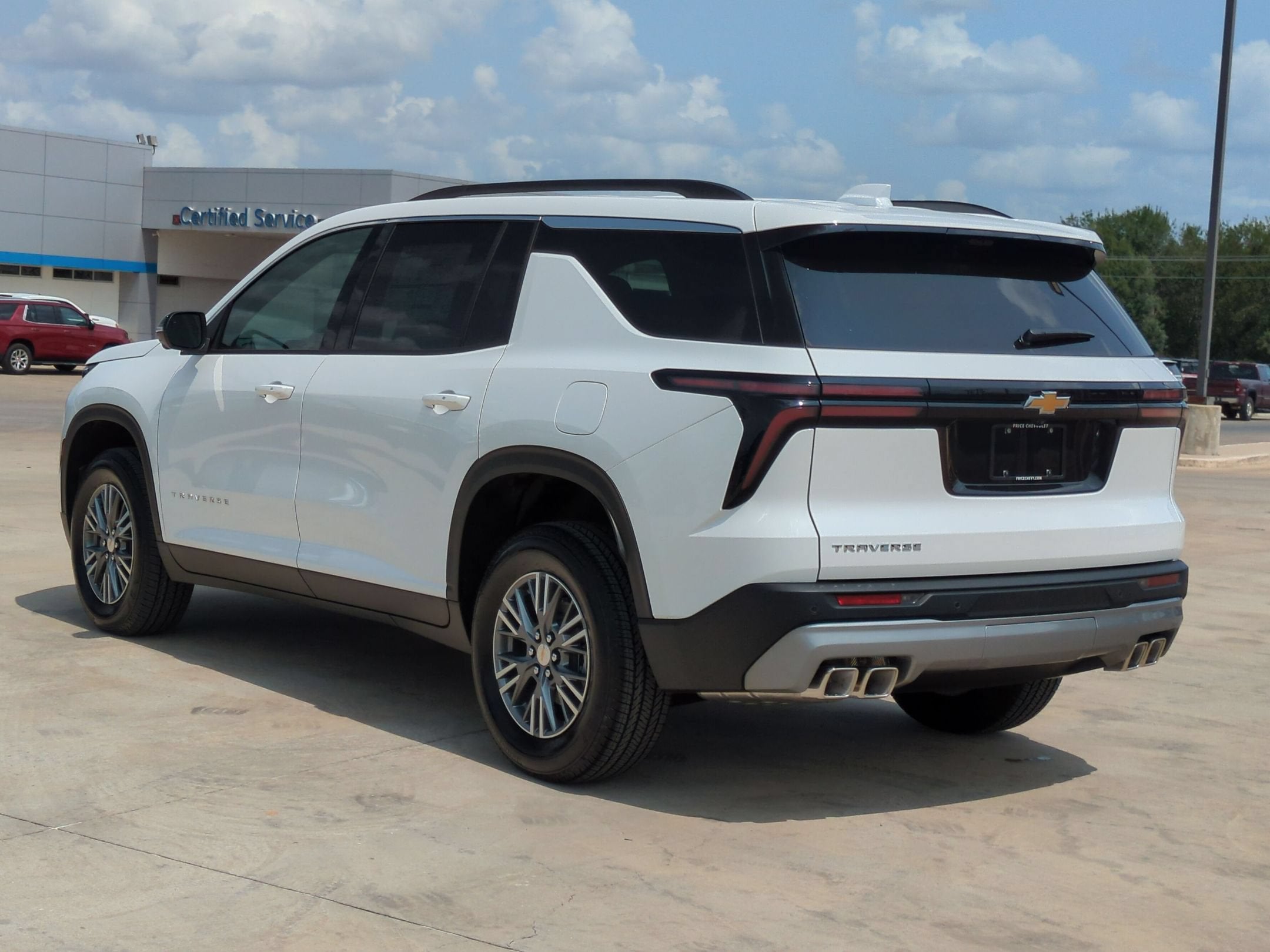 2026 Chevrolet Traverse LT