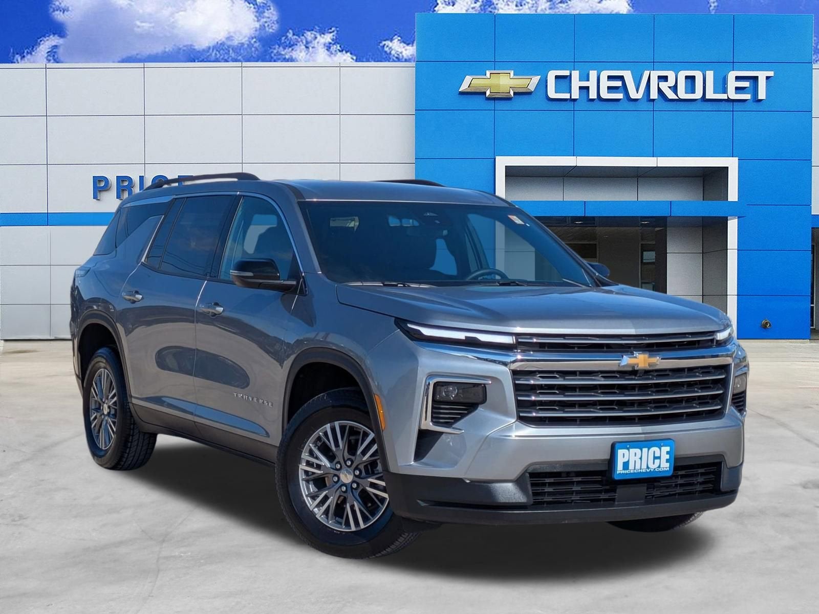 2025 Chevrolet Traverse LT