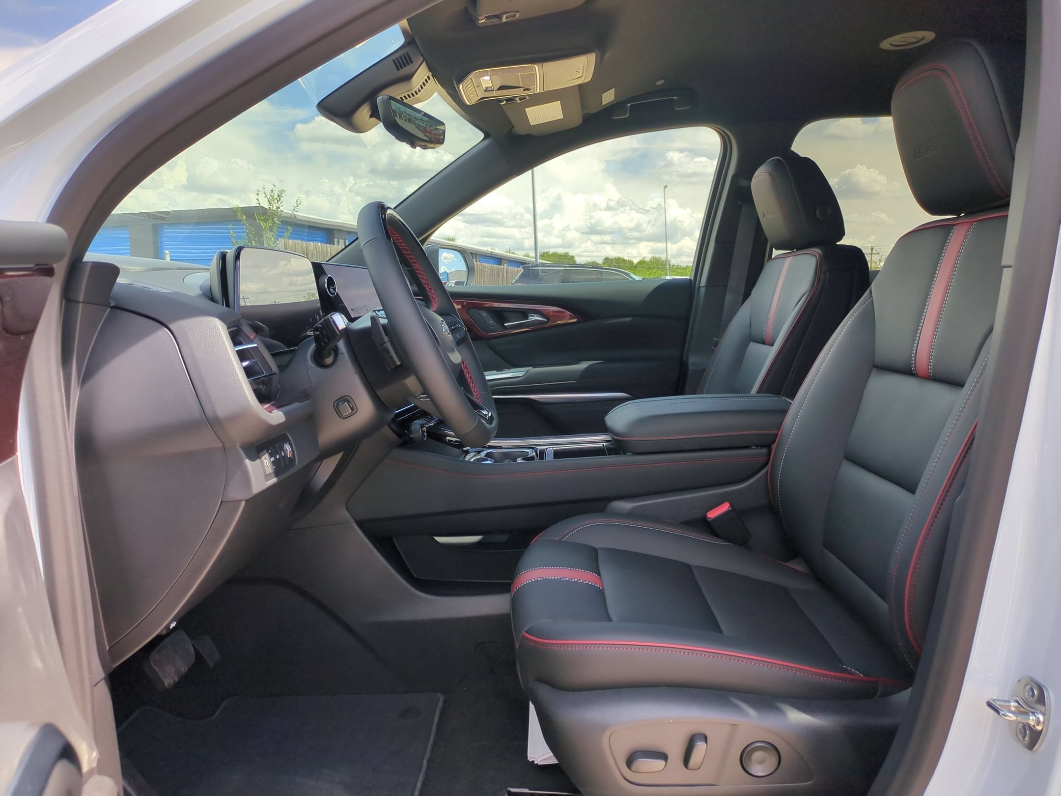 2027 Chevrolet Traverse RS