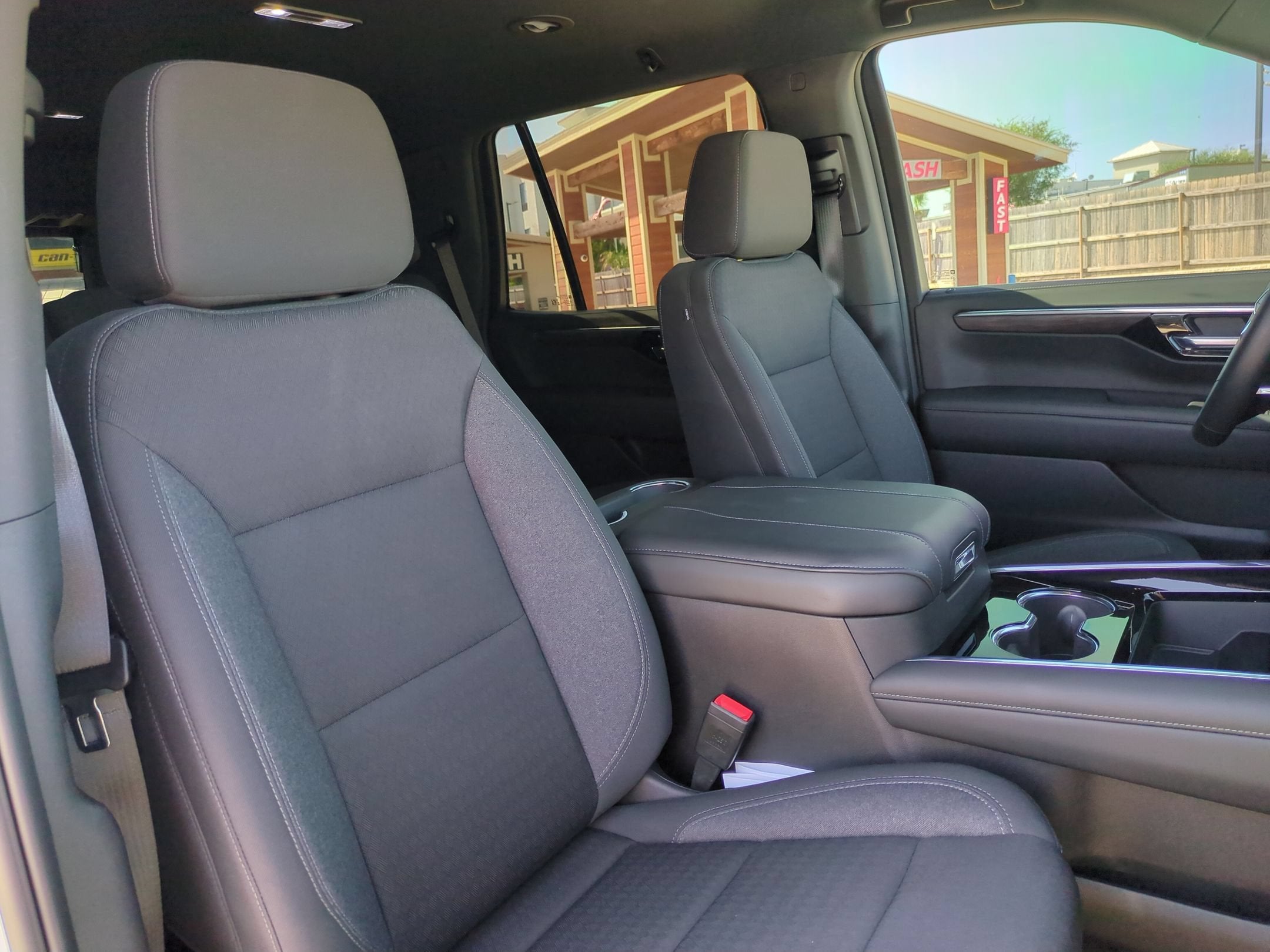 2025 Chevrolet Tahoe LS