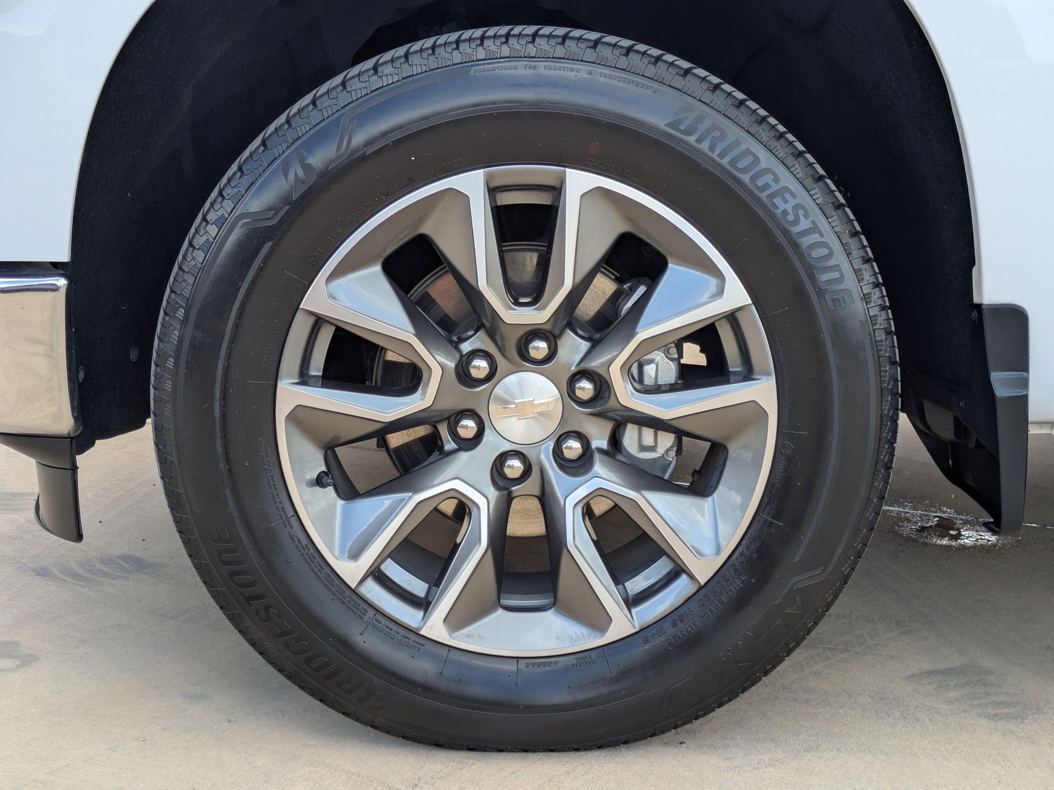 2024 Chevrolet Silverado 1500 LT