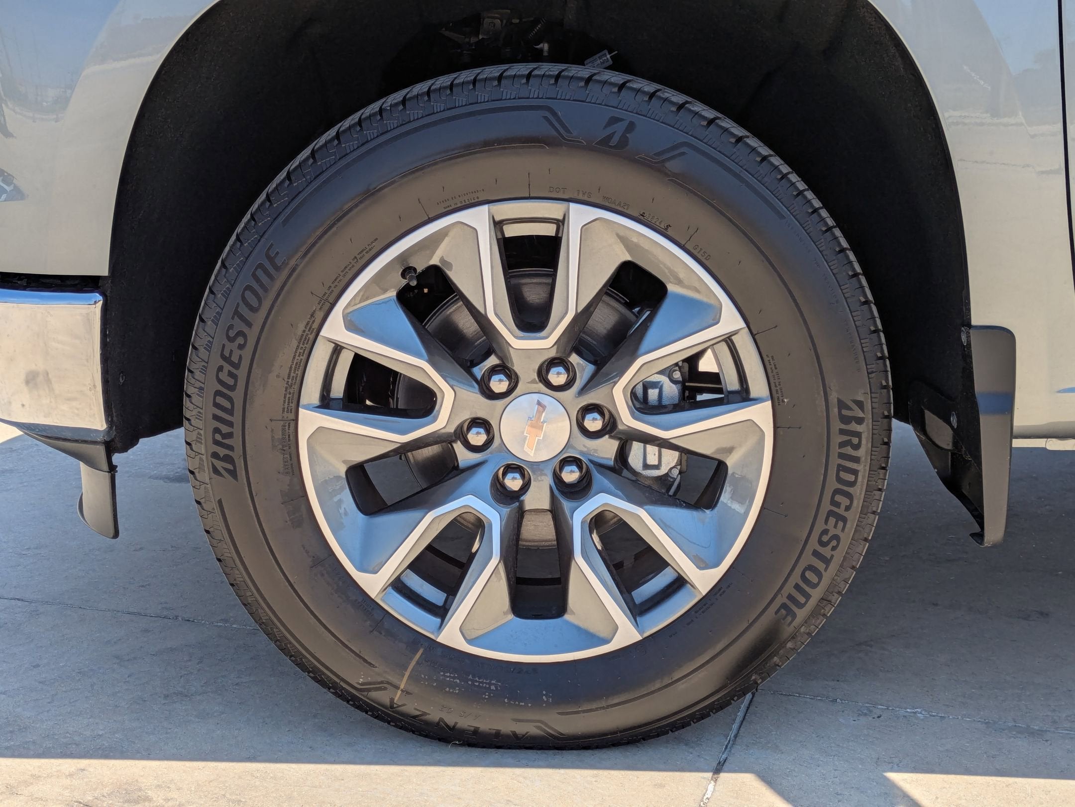 2025 Chevrolet Silverado 1500 LT