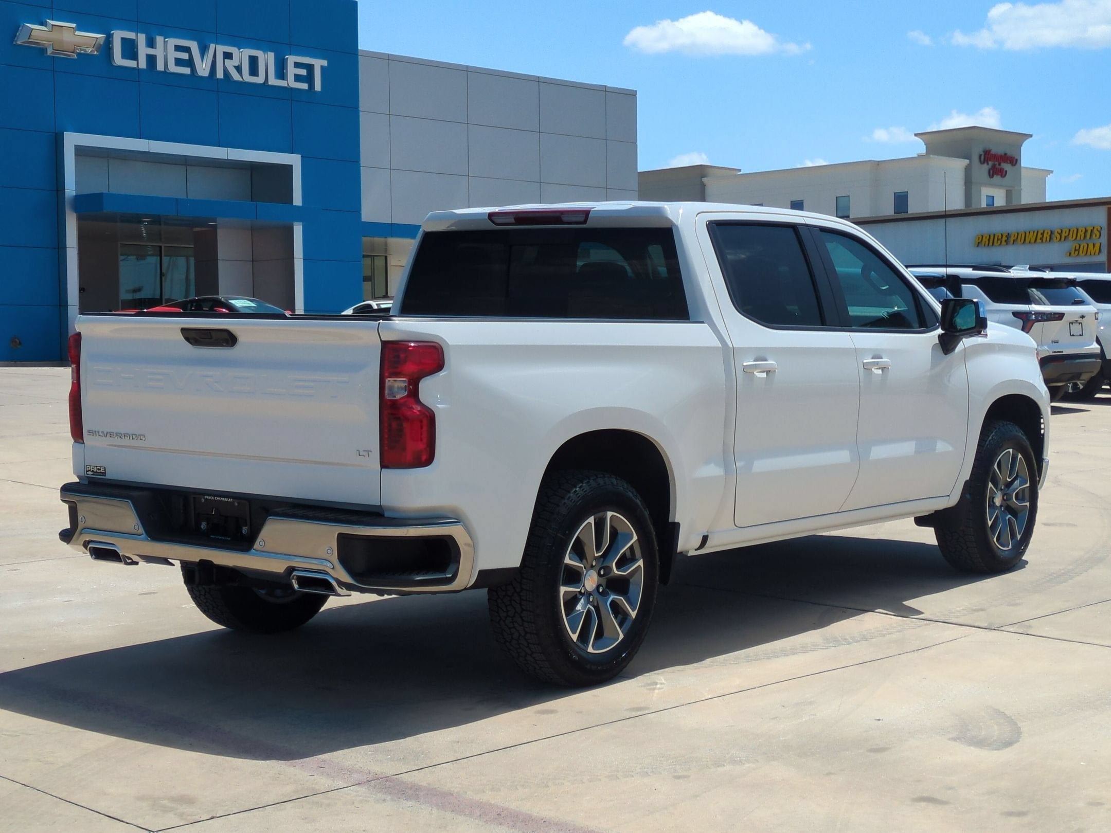 2026 Chevrolet Silverado 1500 LT