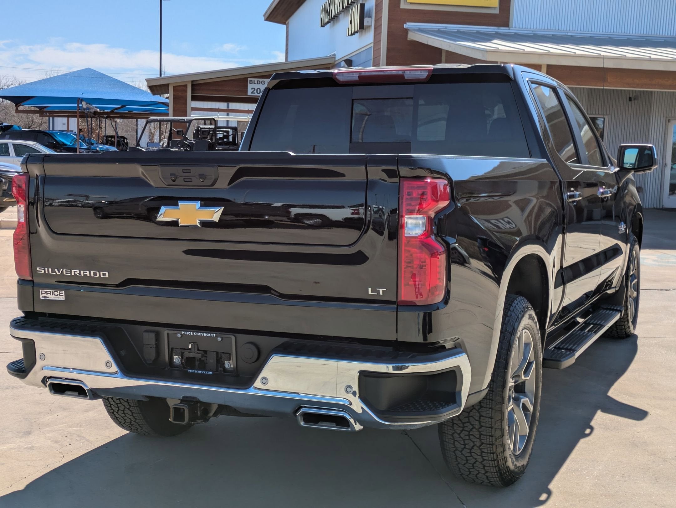 2025 Chevrolet Silverado 1500 LT