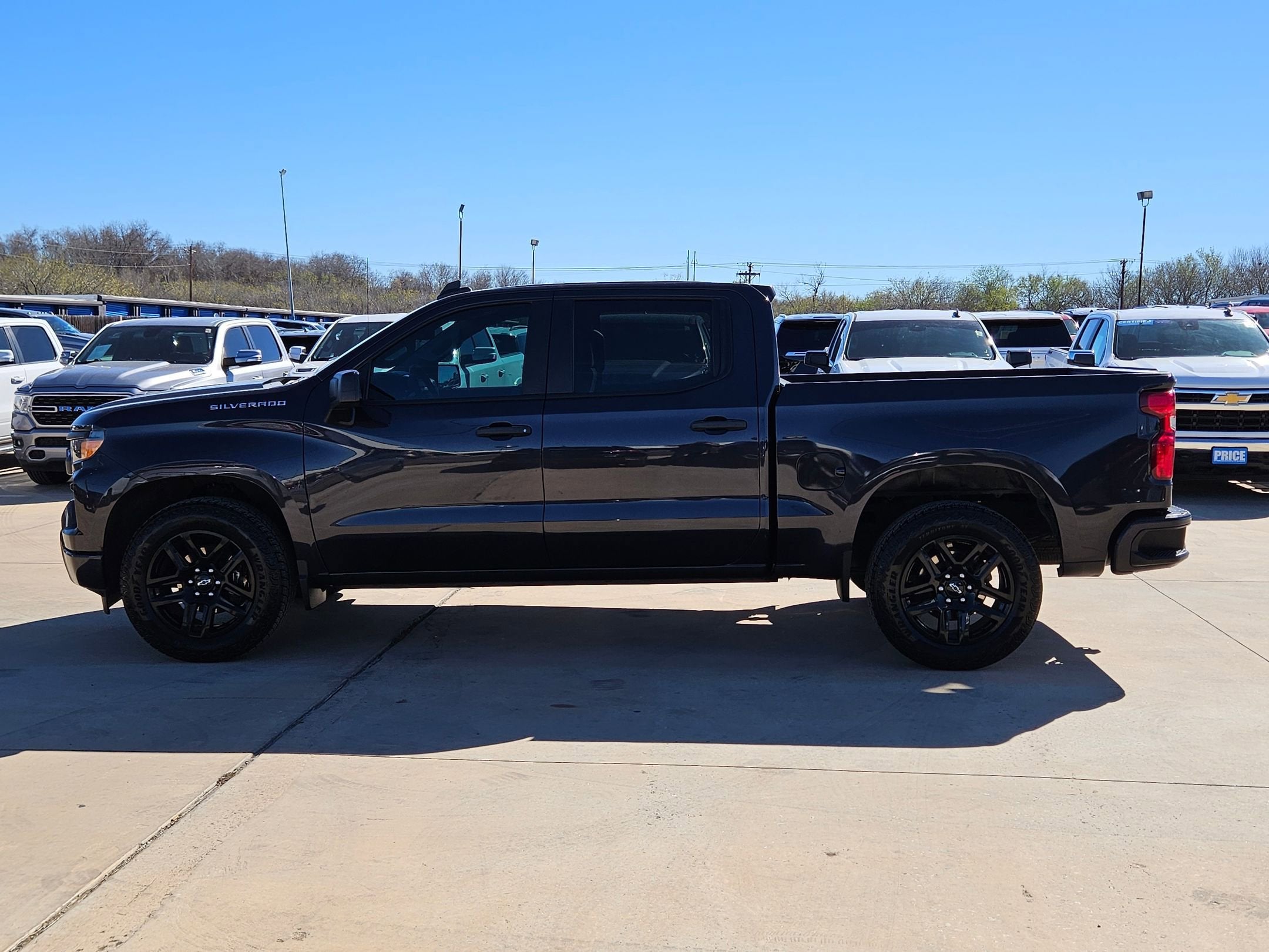 2023 Chevrolet Silverado 1500 Custom