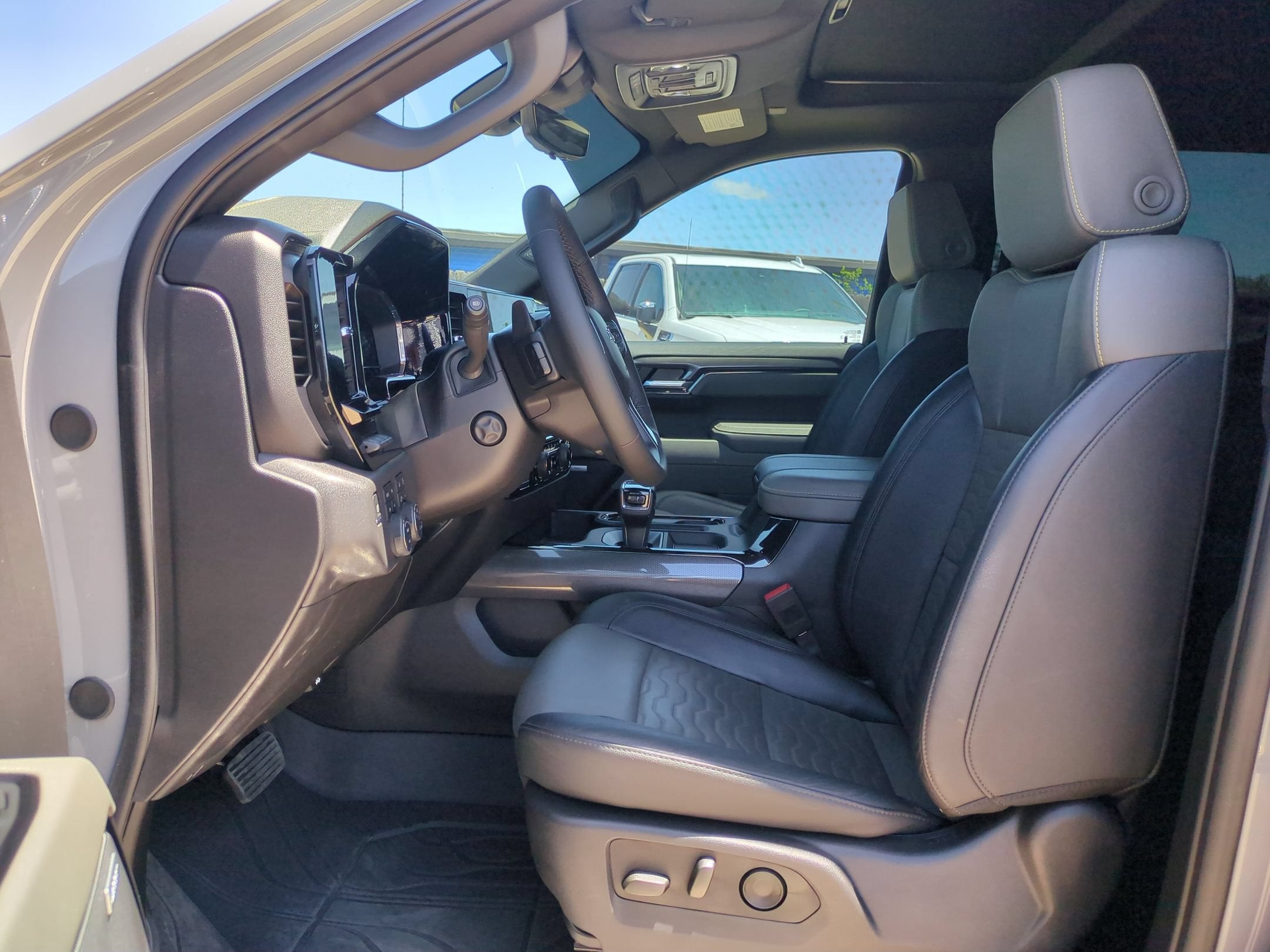 2025 Chevrolet Silverado 1500 ZR2