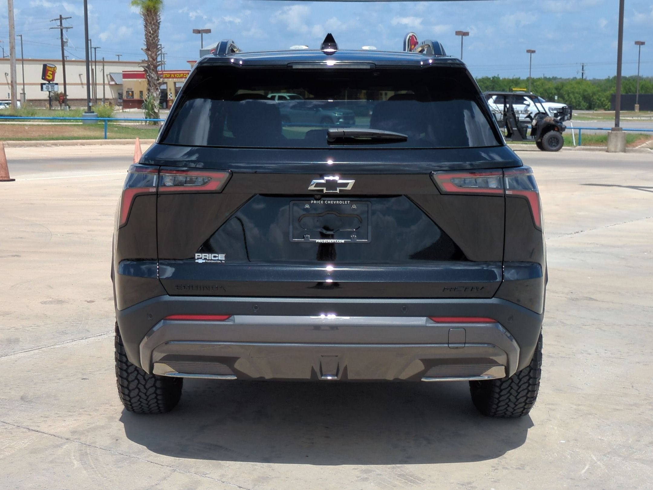 2027 Chevrolet Equinox FWD ACTIV