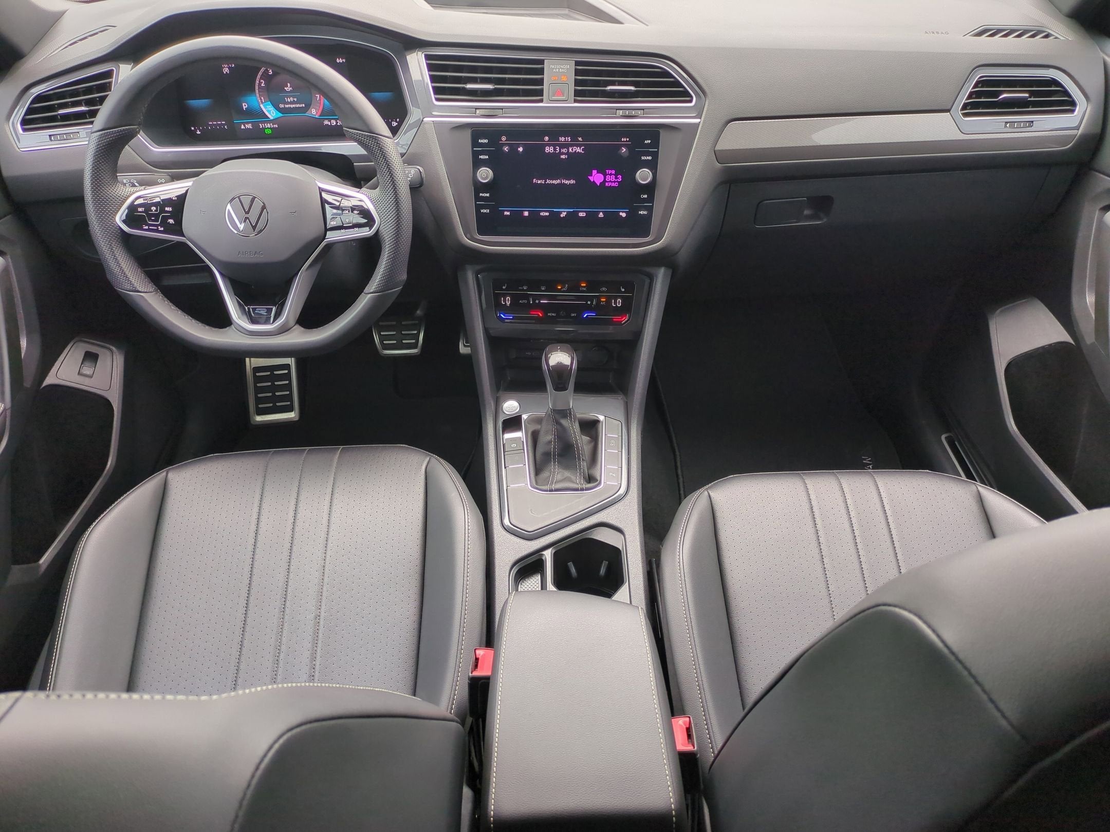 2024 Volkswagen Tiguan SE R-Line Black