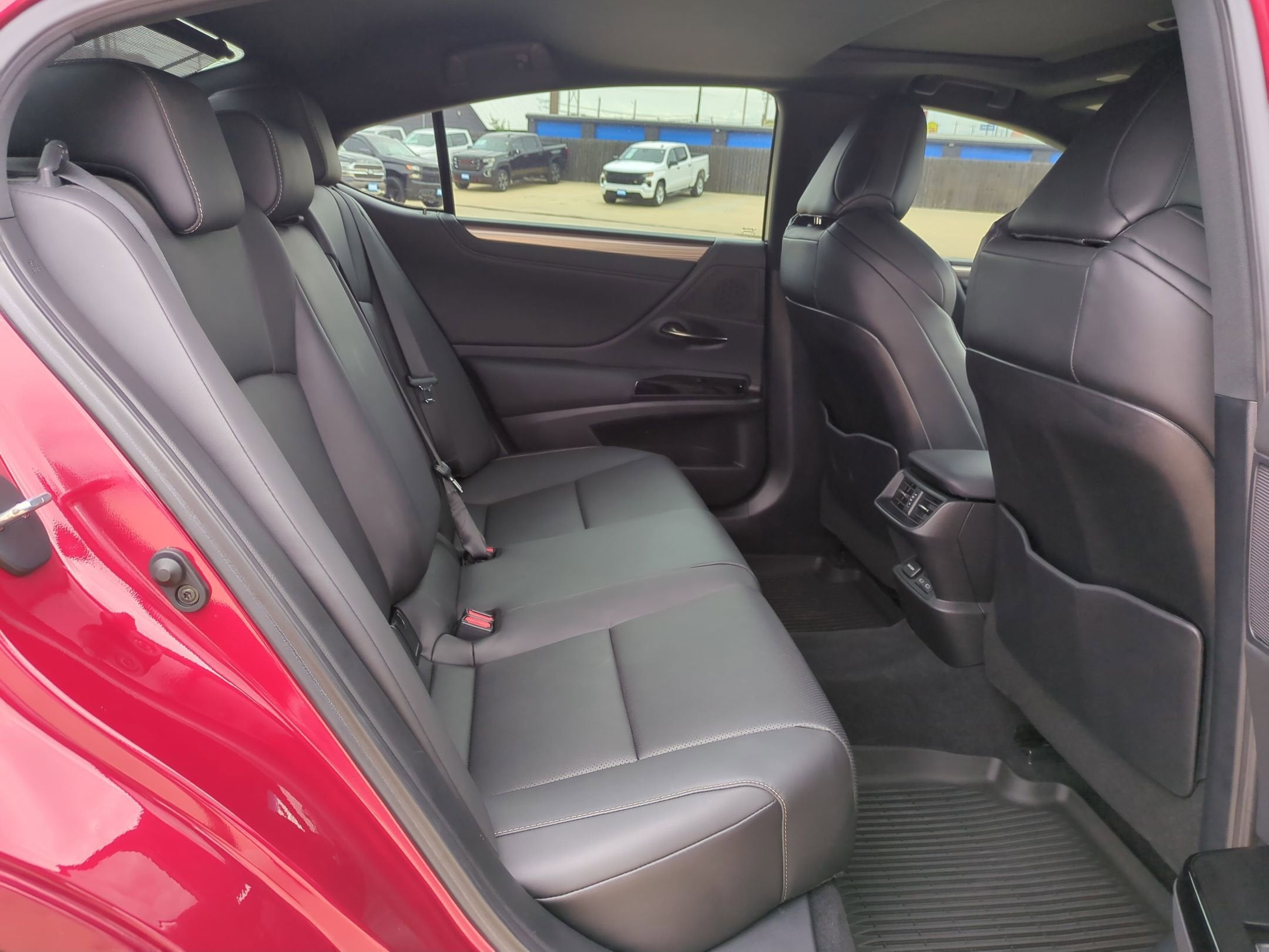 2024 Lexus ES ES 350 F SPORT Handling