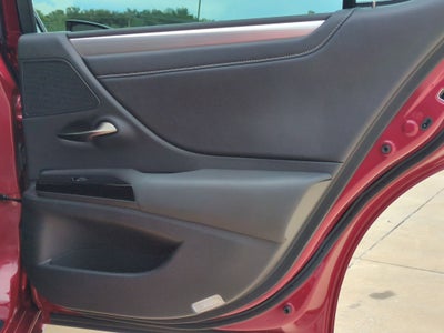2024 Lexus ES ES 350 F SPORT Handling