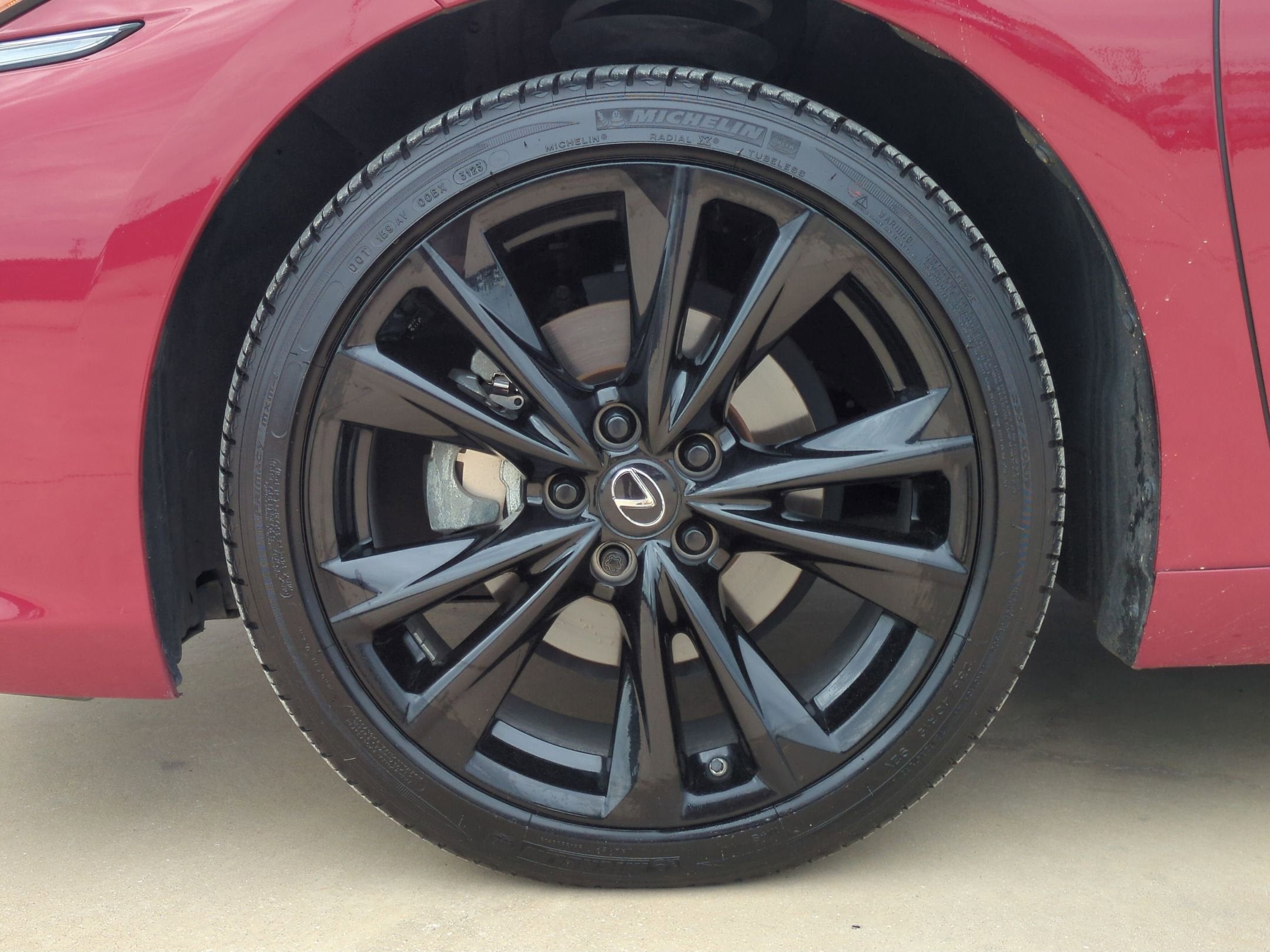 2024 Lexus ES ES 350 F SPORT Handling
