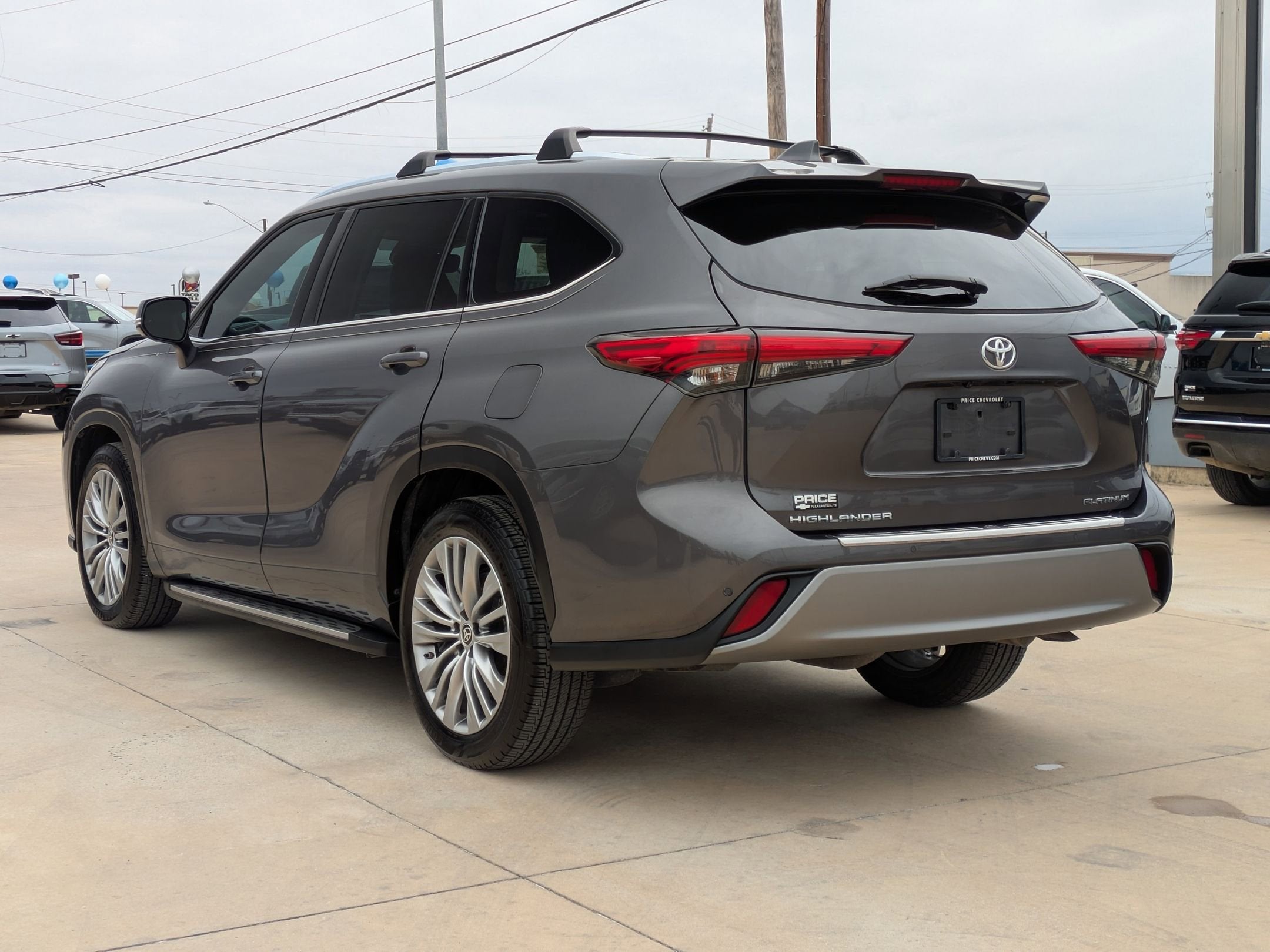 2022 Toyota Highlander Platinum