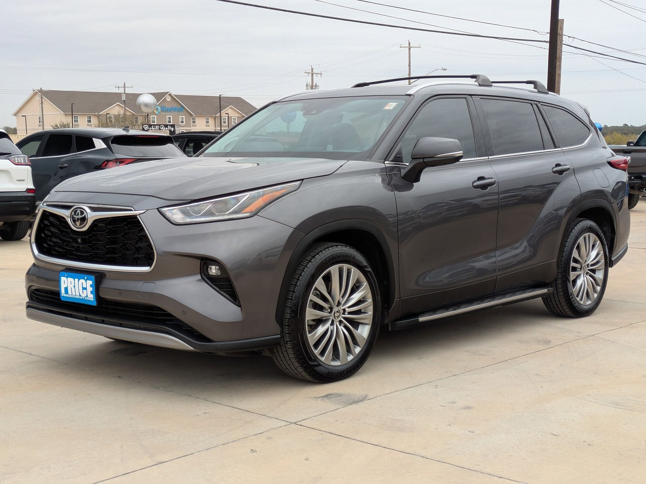 2022 Toyota Highlander Platinum