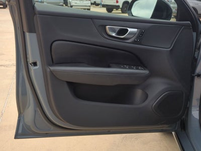 2024 Volvo S60 Core Dark Theme