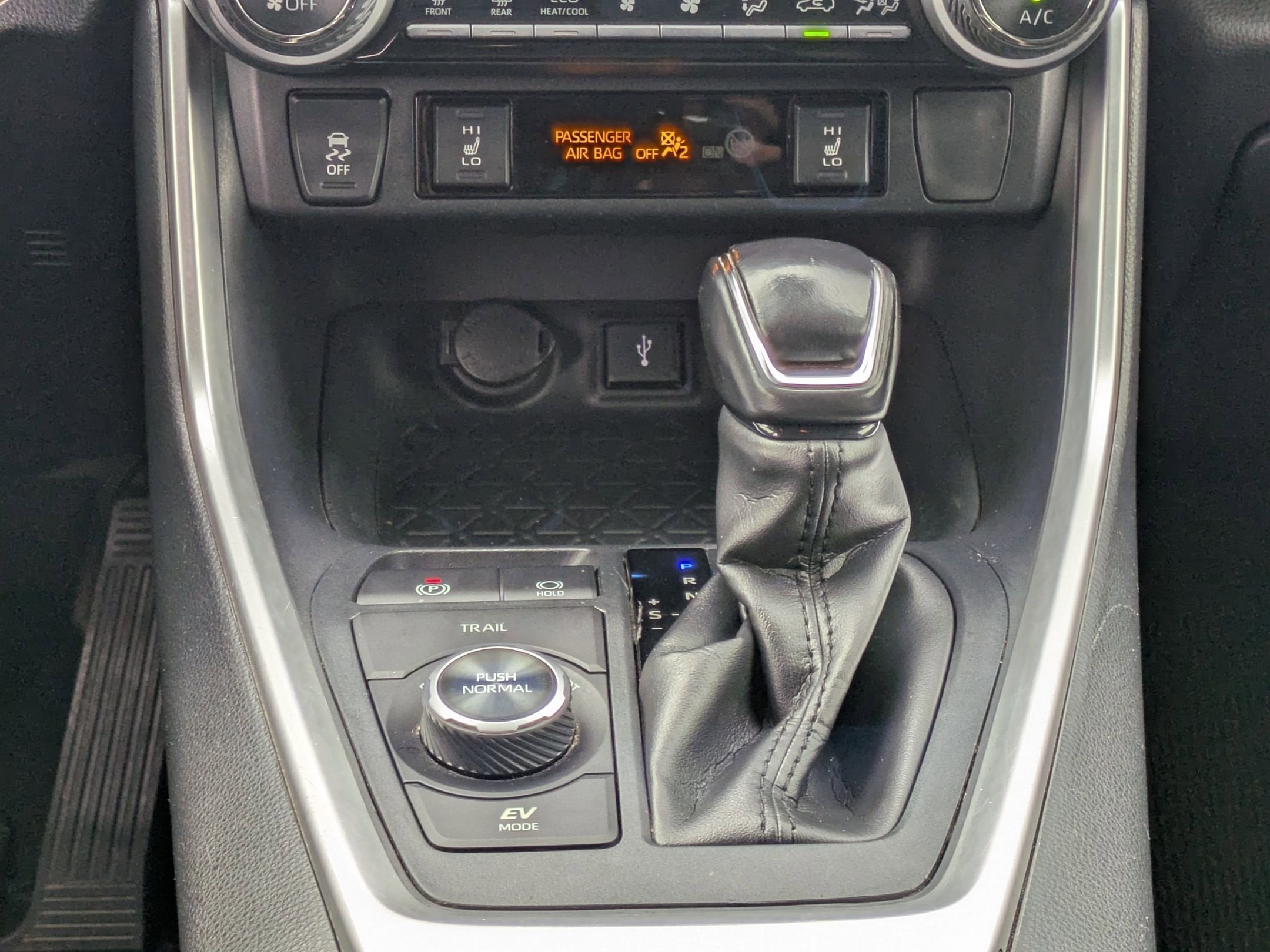 2020 Toyota RAV4 Hybrid XSE