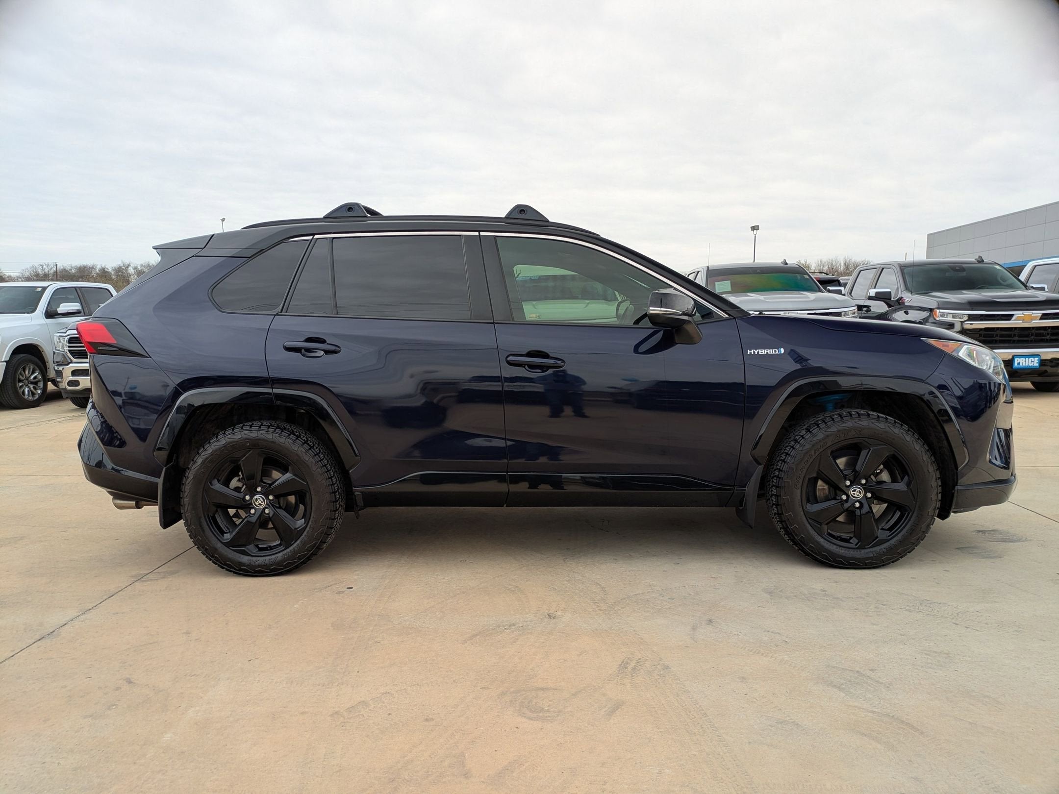 2020 Toyota RAV4 Hybrid XSE