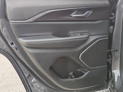 2022 Jeep Grand Cherokee Laredo