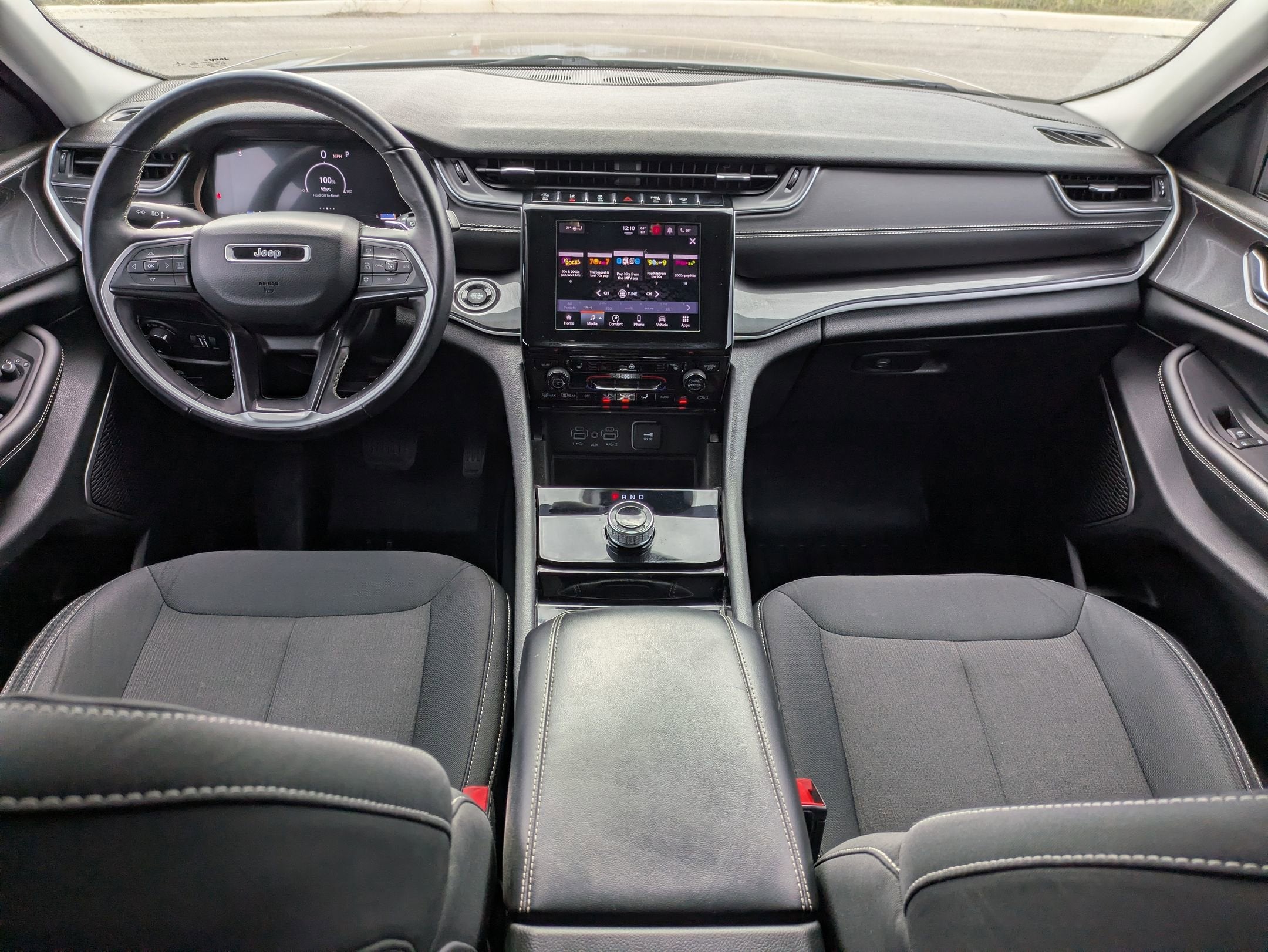 2022 Jeep Grand Cherokee Laredo