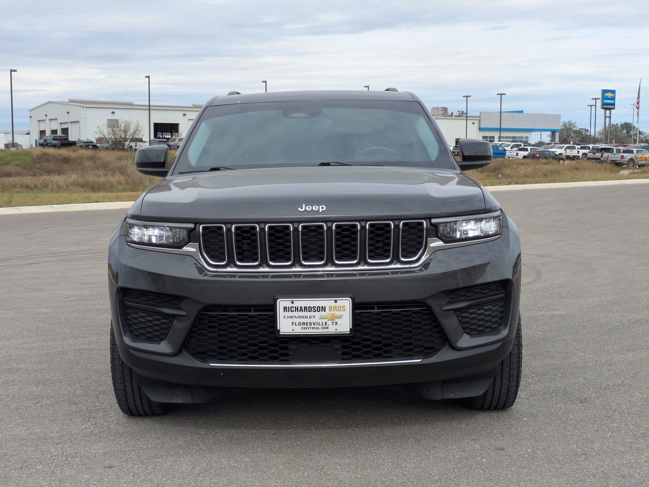 2022 Jeep Grand Cherokee Laredo
