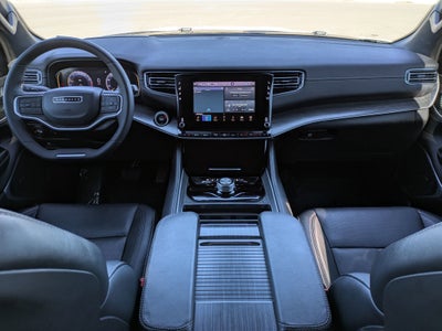 2023 Jeep Wagoneer Series III