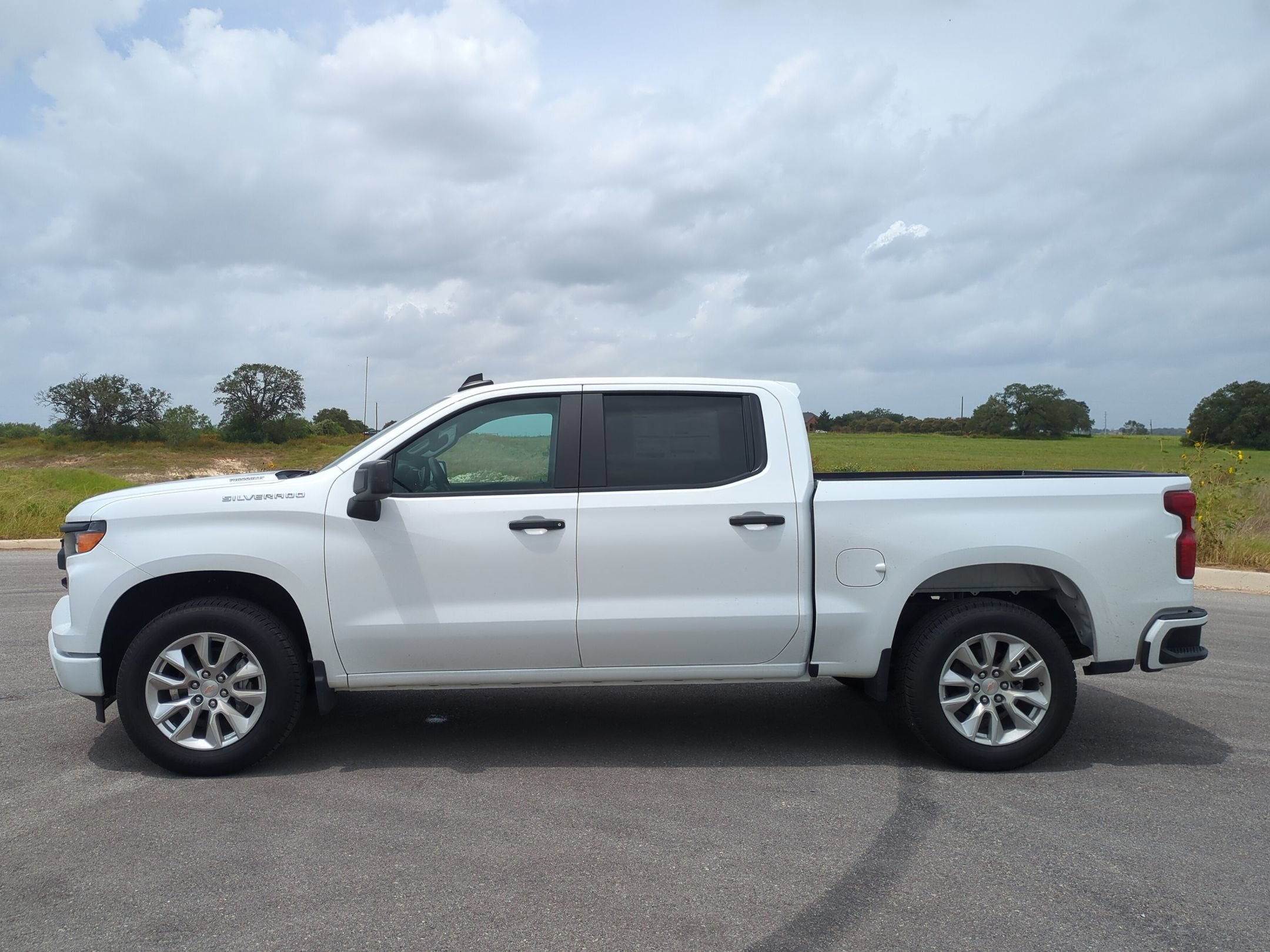 2026 Chevrolet Silverado 1500 Custom - Photo 6