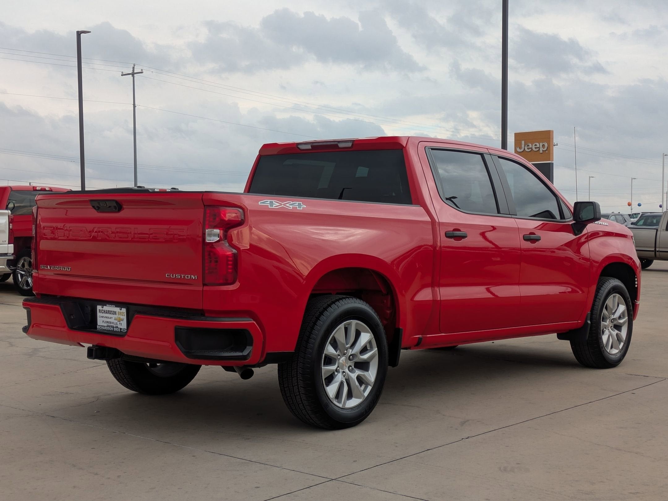 2025 Chevrolet Silverado 1500 Custom