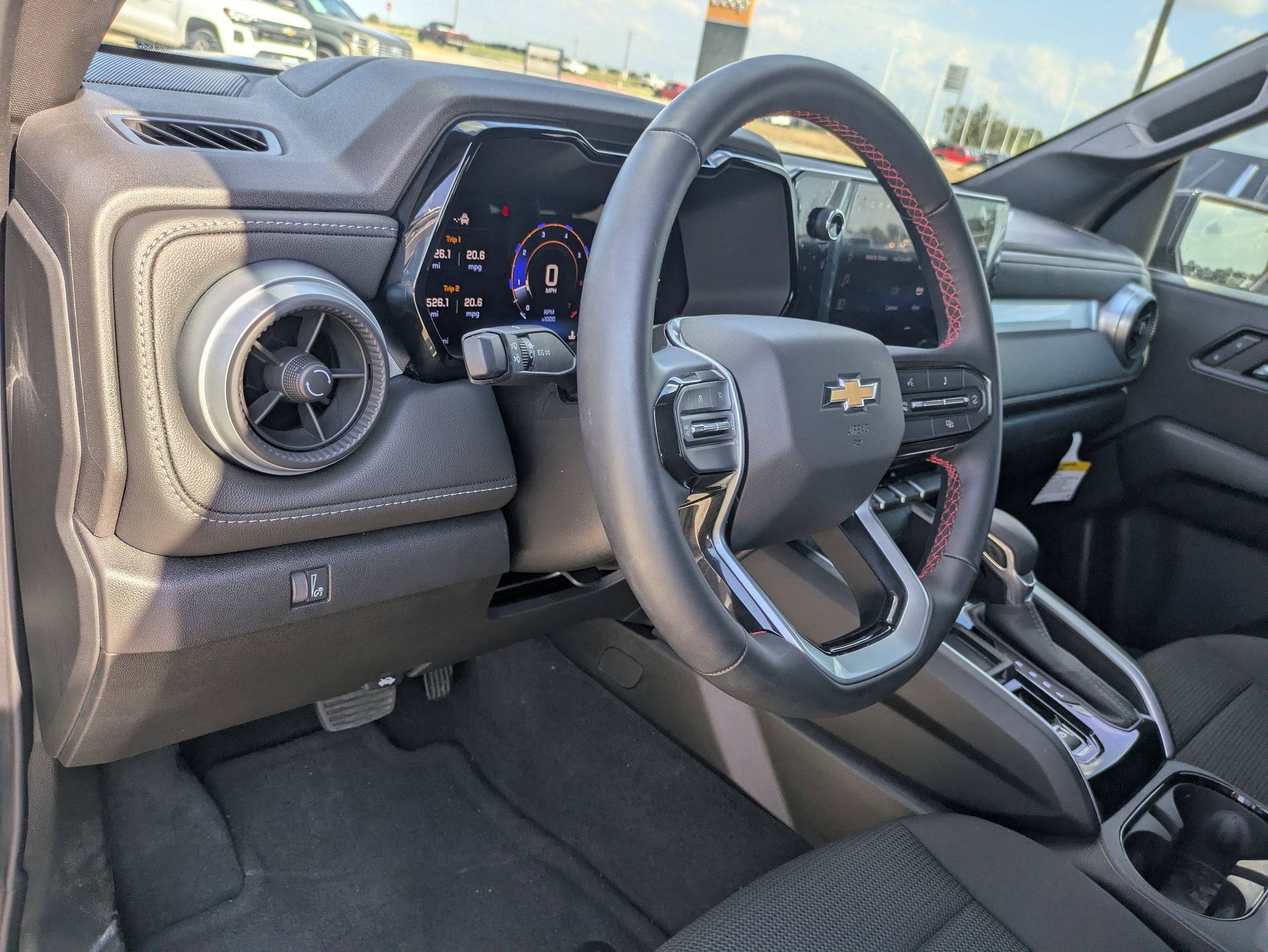 2025 Chevrolet Colorado WT/LT