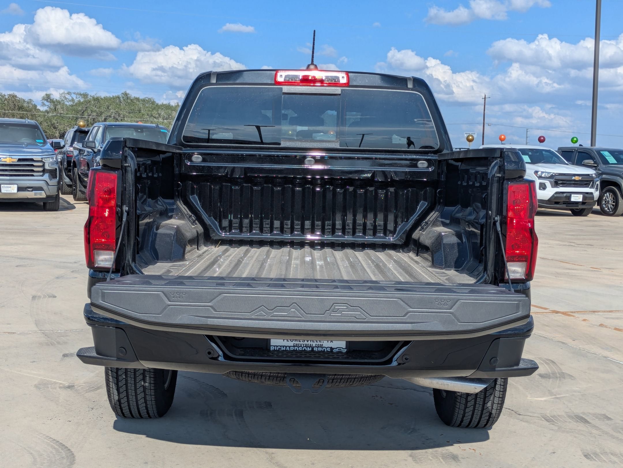 2025 Chevrolet Colorado WT/LT