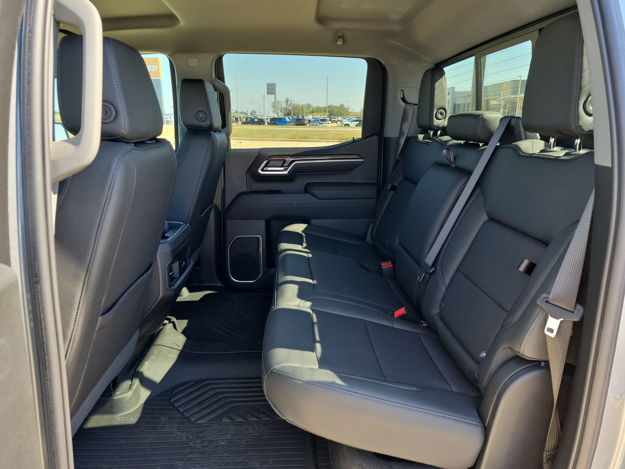 2026 Chevrolet Silverado 1500 LT - Photo 13