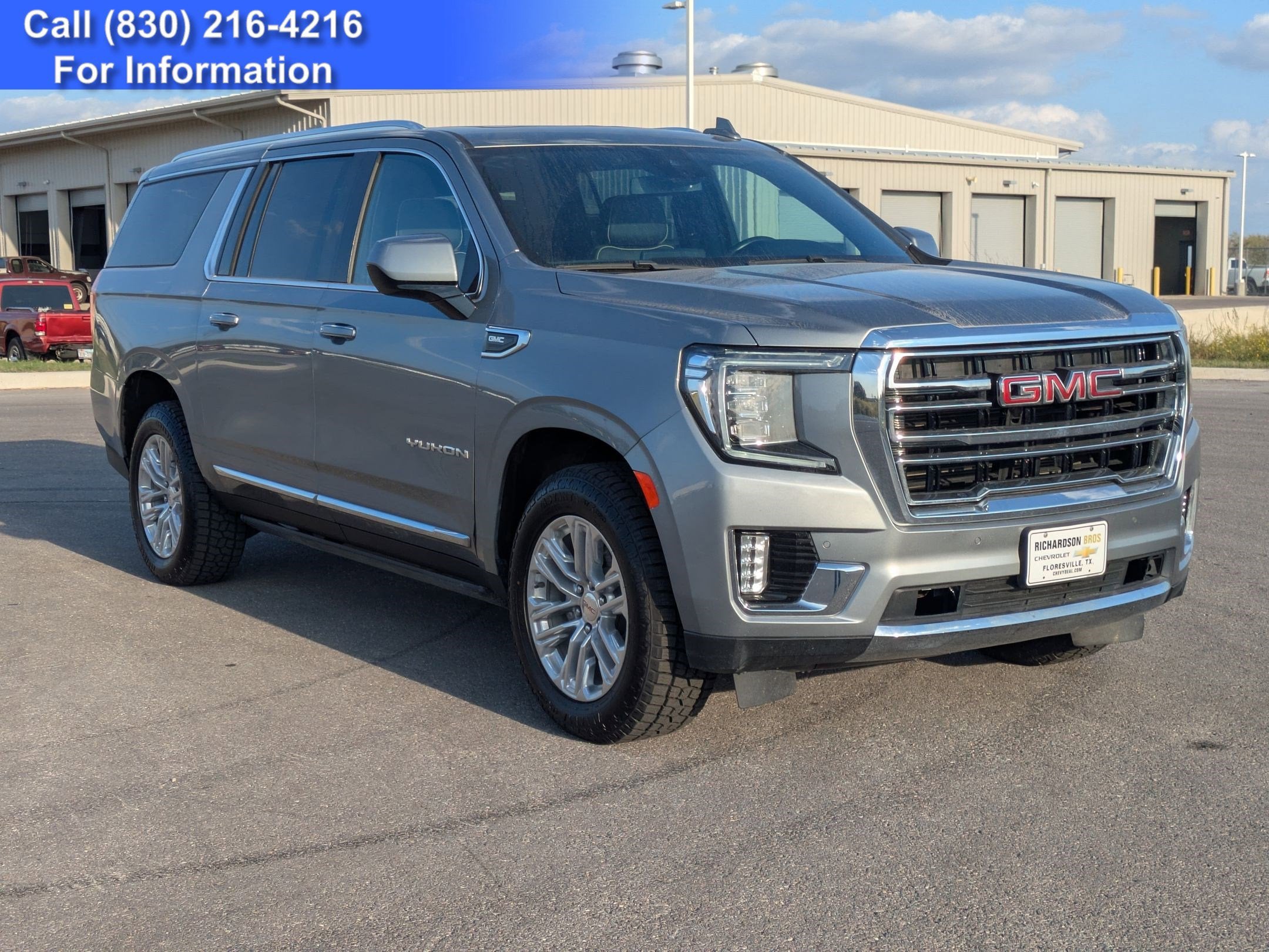 2023 GMC Yukon XL SLT