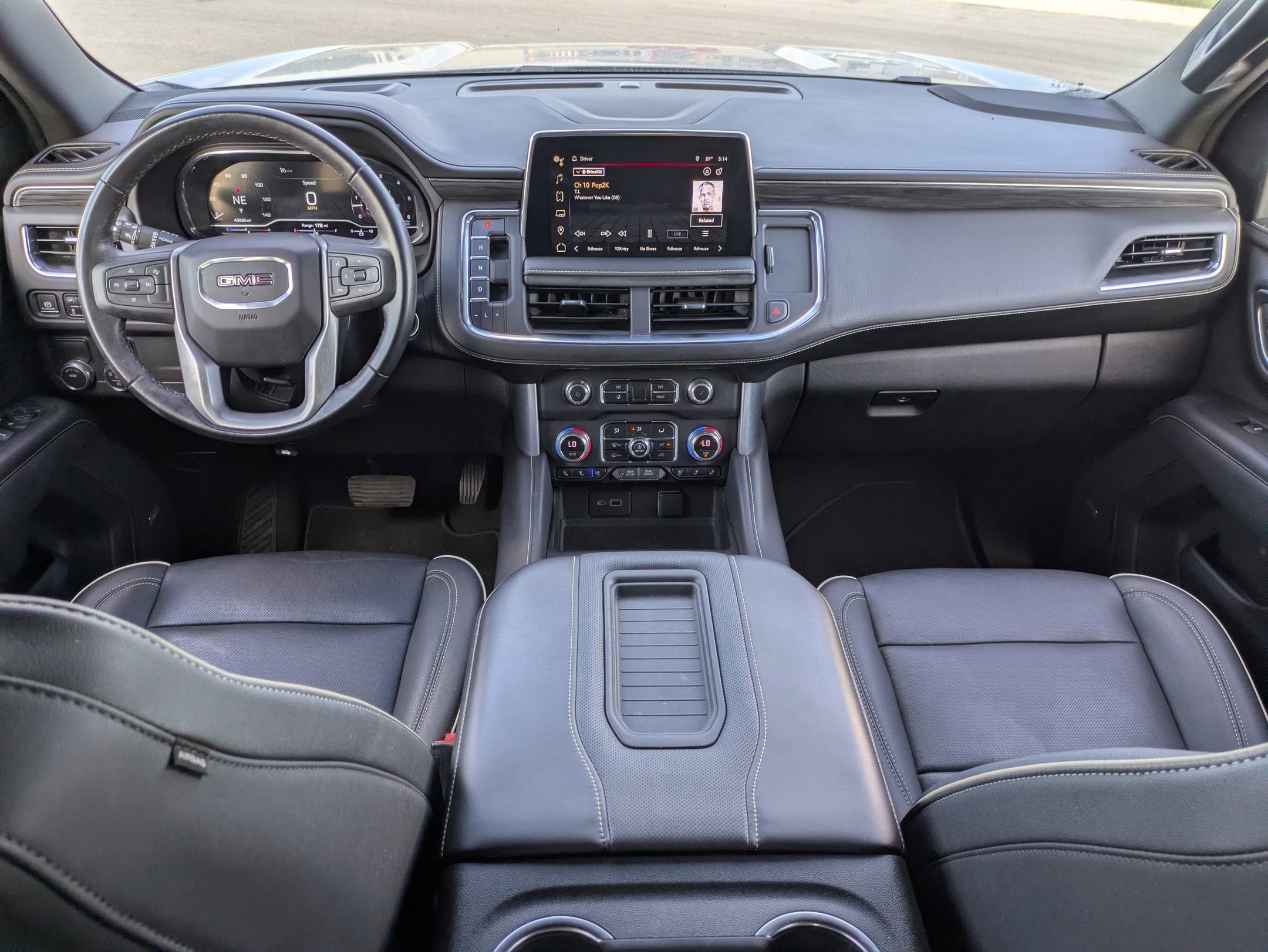 2023 GMC Yukon XL SLT