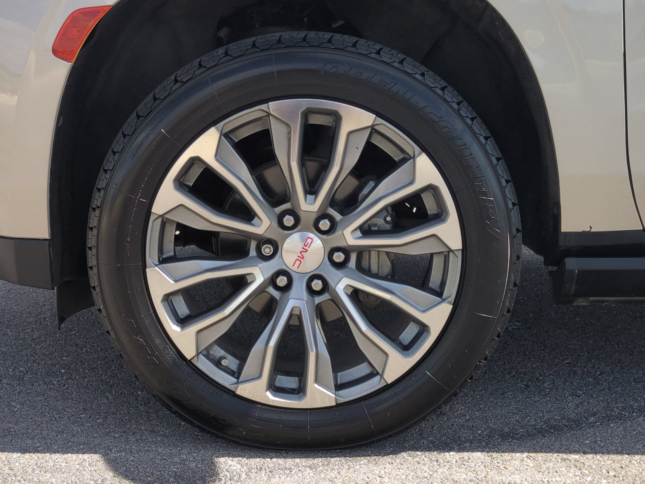 2021 GMC Yukon Denali