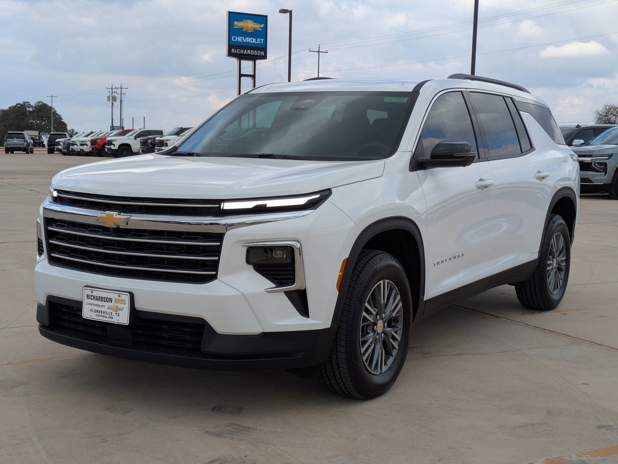 2026 Chevrolet Traverse LT