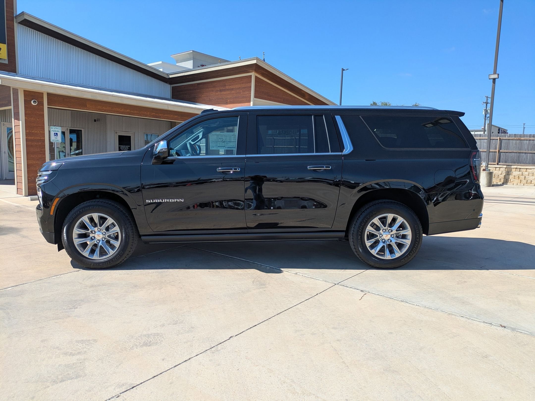 2025 Chevrolet Suburban Premier
