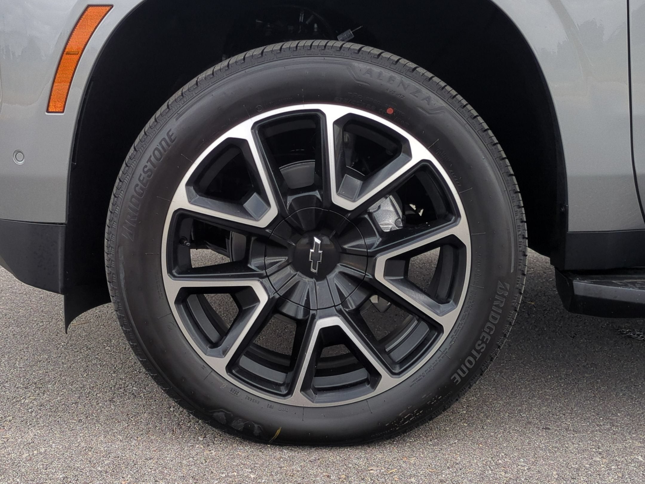 2026 Chevrolet Suburban RST - Photo 20