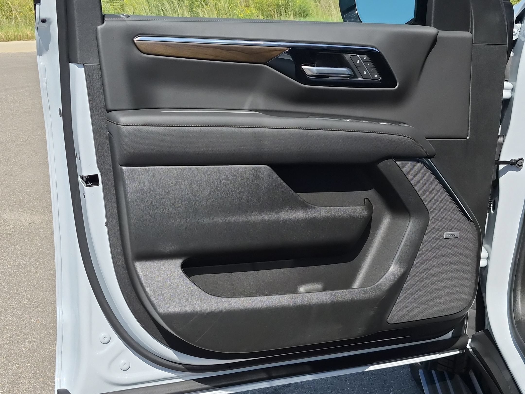 2027 Chevrolet Tahoe High Country - Photo 11