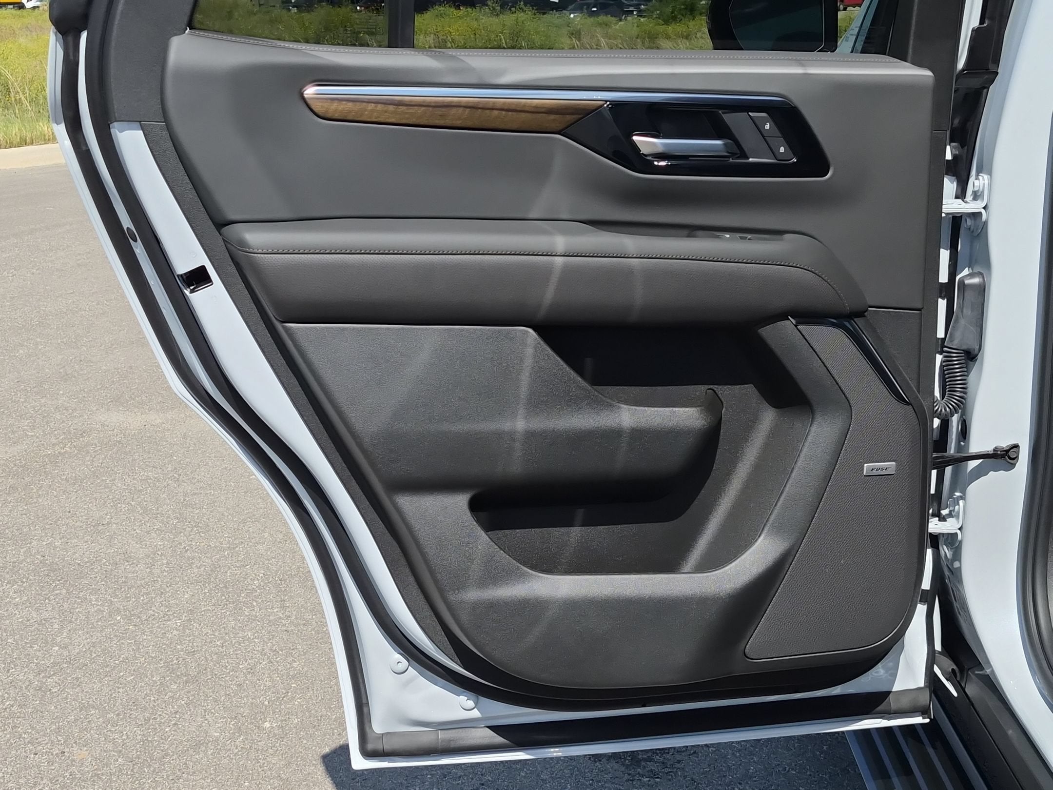 2027 Chevrolet Tahoe High Country - Photo 14