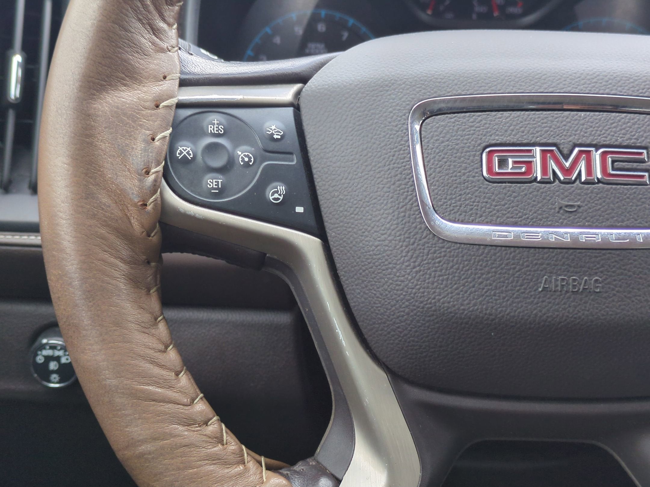 2021 GMC Canyon Denali