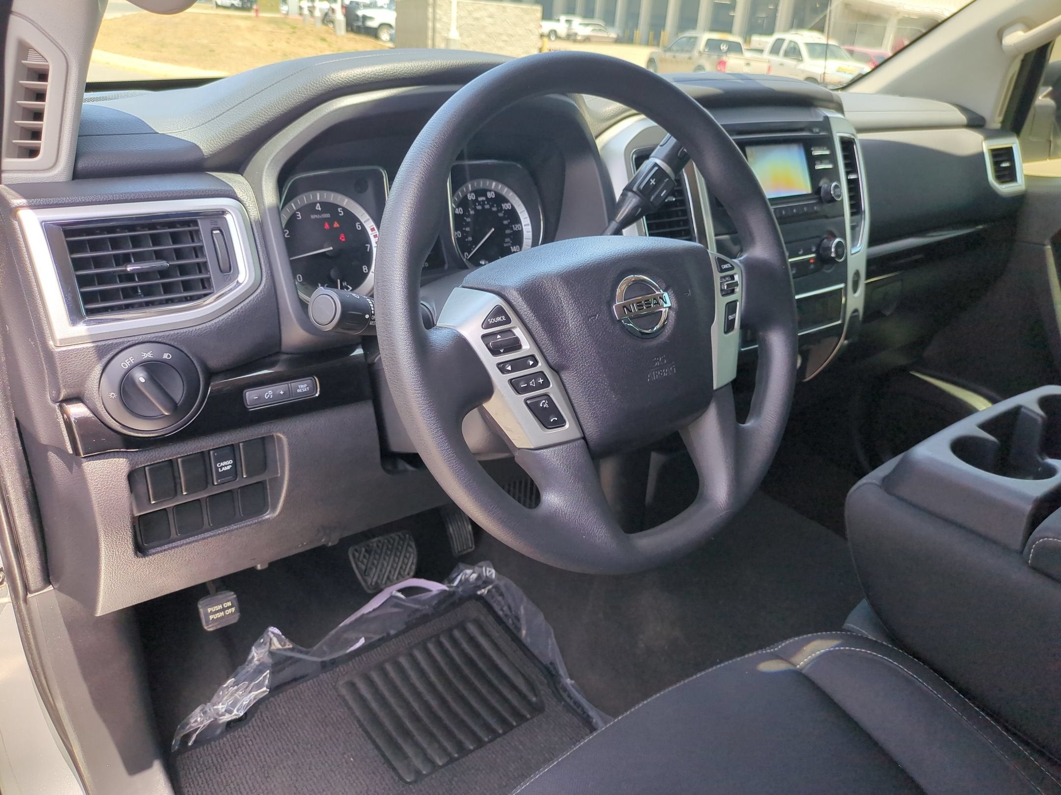 2017 Nissan Titan SV