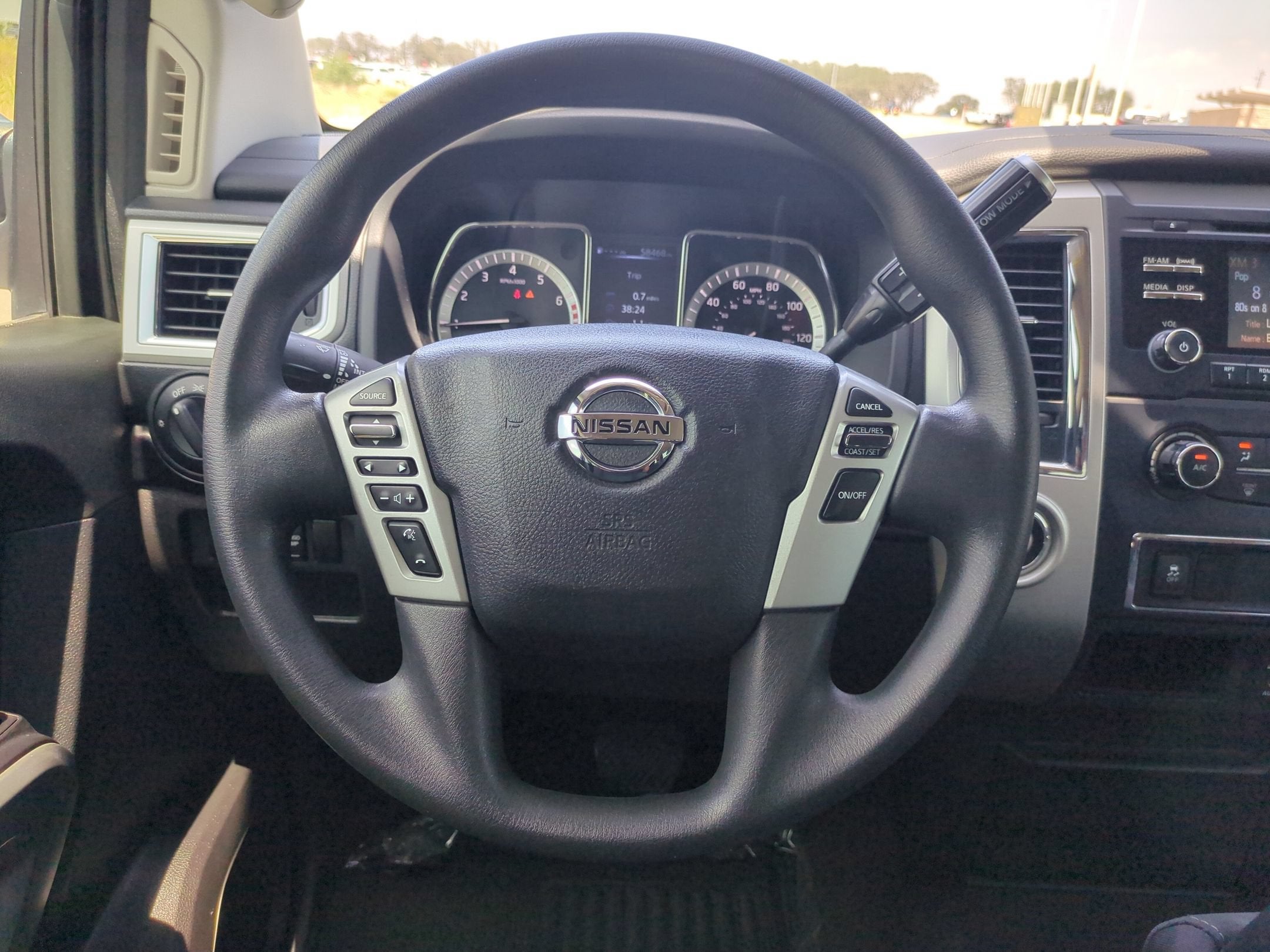 2017 Nissan Titan SV