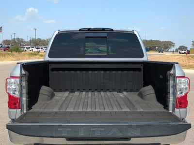 2017 Nissan Titan SV