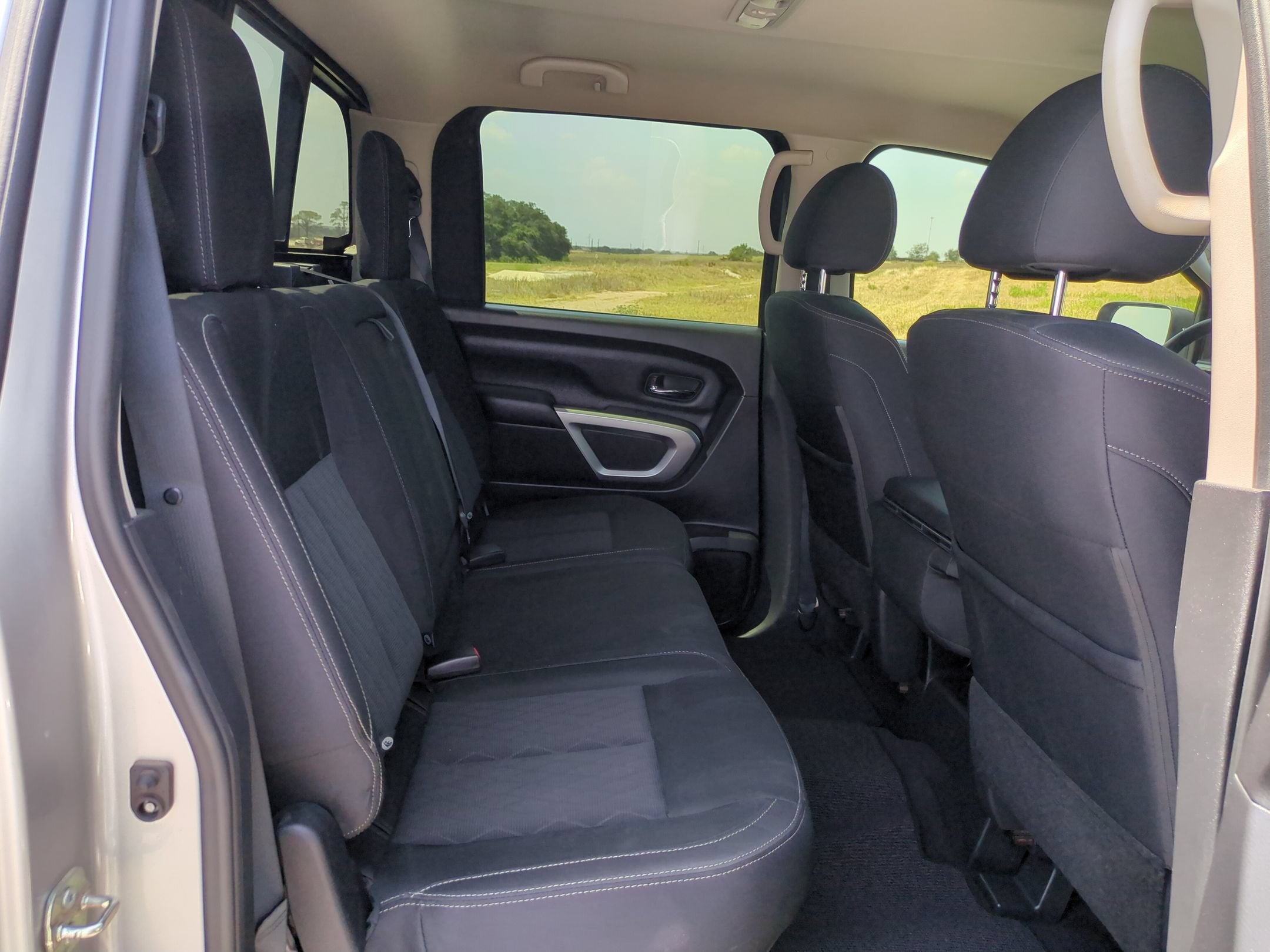 2017 Nissan Titan SV